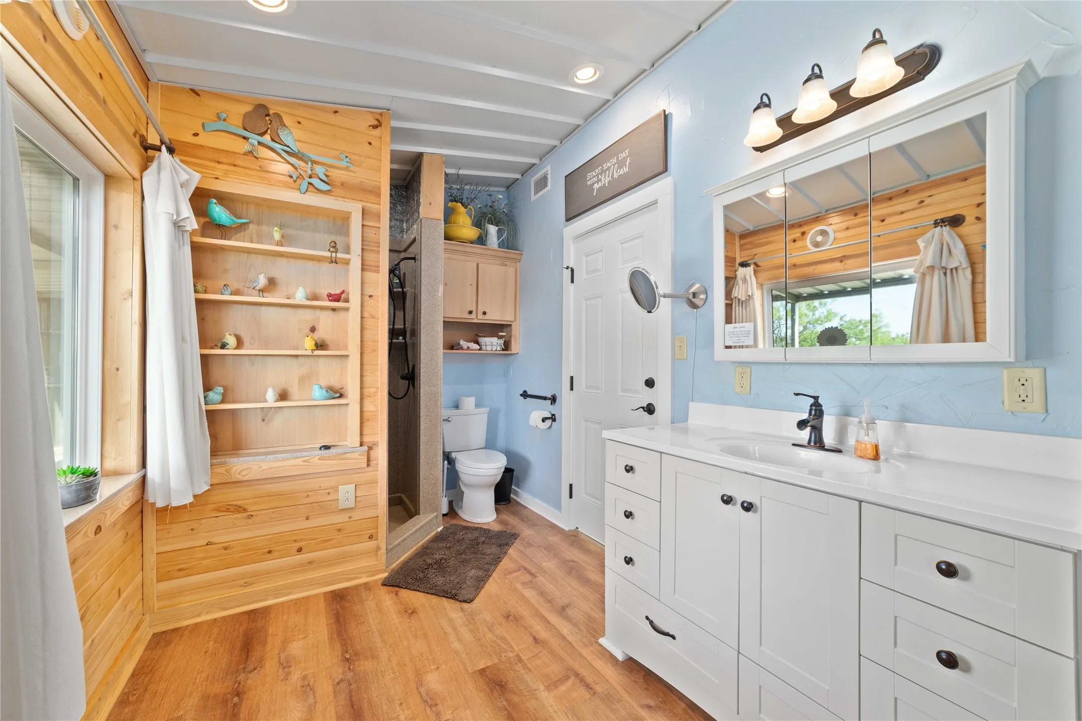Single Family Residence For Rent in Coleman County , 970 CR 256, Coleman, Texas 76834, 3 Bedroom, 2 Bathroom, 3 Garage spaces, 2,250 Sqft, built in 2016, mls#21327068, Real Estate Agent in Coleman, Homes For Rent in Coleman county, Homes For Rent in Coleman, Realtor in Coleman Texas, Real Estate Brokerage Independent Realty Texas, Luminita Cordes Realtor