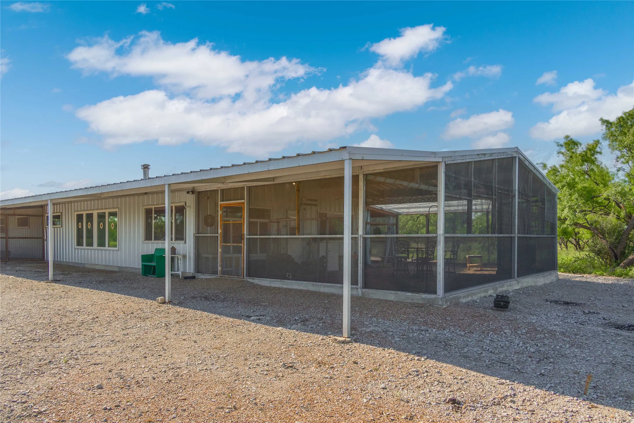 Single Family Residence For Rent in Coleman County , 970 CR 256, Coleman, Texas 76834, 3 Bedroom, 2 Bathroom, 3 Garage spaces, 2,250 Sqft, built in 2016, mls#21327068, Real Estate Agent in Coleman, Homes For Rent in Coleman county, Homes For Rent in Coleman, Realtor in Coleman Texas, Real Estate Brokerage Independent Realty Texas, Luminita Cordes Realtor