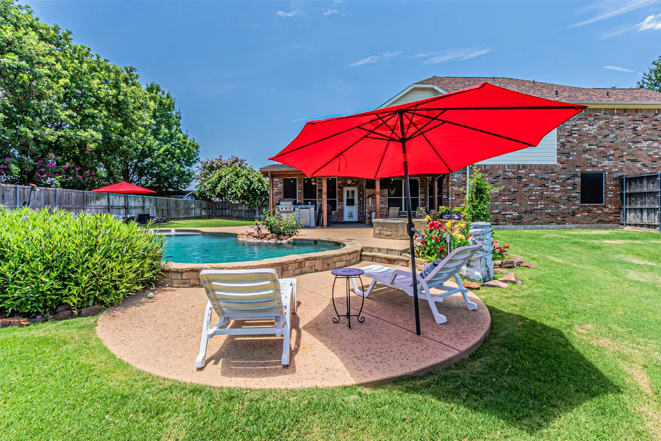 Single Family Residence For Sale in Collin County , 170 Bryan Street, Prosper, Texas 75078, 5 Bedroom, 4 Bathroom, 3 Garage spaces, 3,265 Sqft, built in 2005, mls#21325800, Real Estate Agent in Prosper, Homes For Sale in Collin county, Homes For Sale in Prosper, Realtor in Prosper Texas, Real Estate Brokerage Independent Realty Texas, Luminita Cordes Realtor