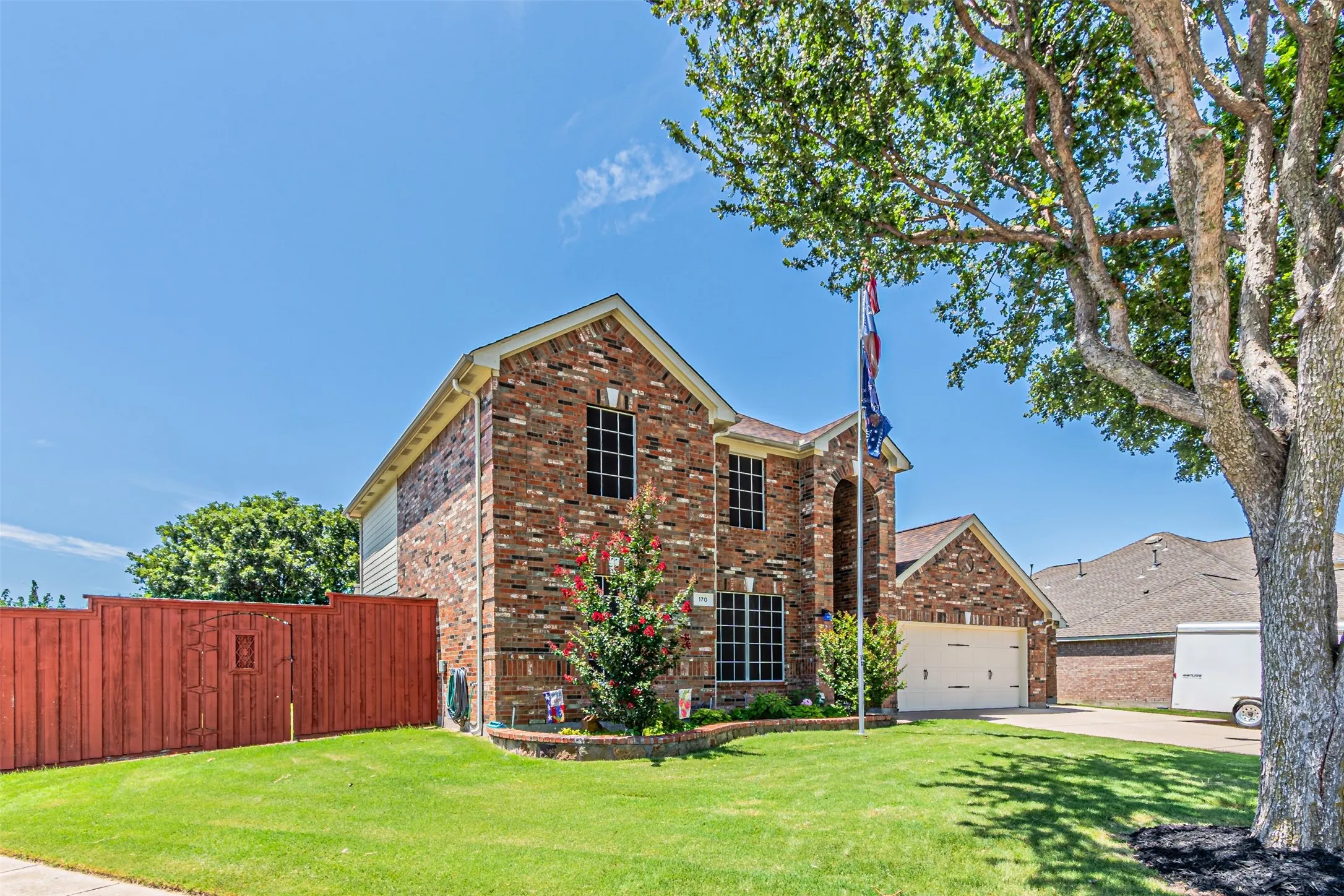 Single Family Residence For Sale in Collin County , 170 Bryan Street, Prosper, Texas 75078, 5 Bedroom, 4 Bathroom, 3 Garage spaces, 3,265 Sqft, built in 2005, mls#21325800, Real Estate Agent in Prosper, Homes For Sale in Collin county, Homes For Sale in Prosper, Realtor in Prosper Texas, Real Estate Brokerage Independent Realty Texas, Luminita Cordes Realtor