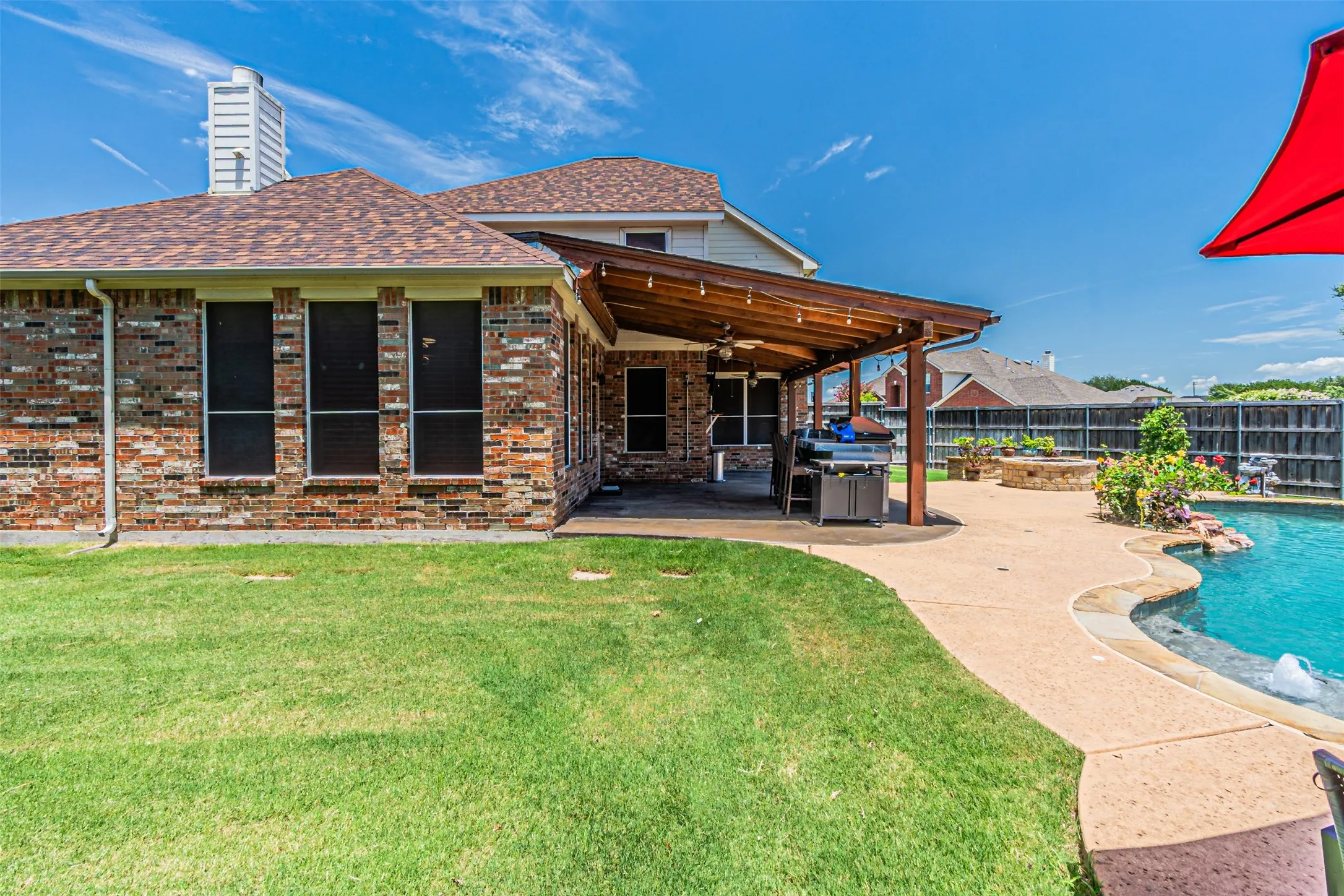 Single Family Residence For Sale in Collin County , 170 Bryan Street, Prosper, Texas 75078, 5 Bedroom, 4 Bathroom, 3 Garage spaces, 3,265 Sqft, built in 2005, mls#21325800, Real Estate Agent in Prosper, Homes For Sale in Collin county, Homes For Sale in Prosper, Realtor in Prosper Texas, Real Estate Brokerage Independent Realty Texas, Luminita Cordes Realtor