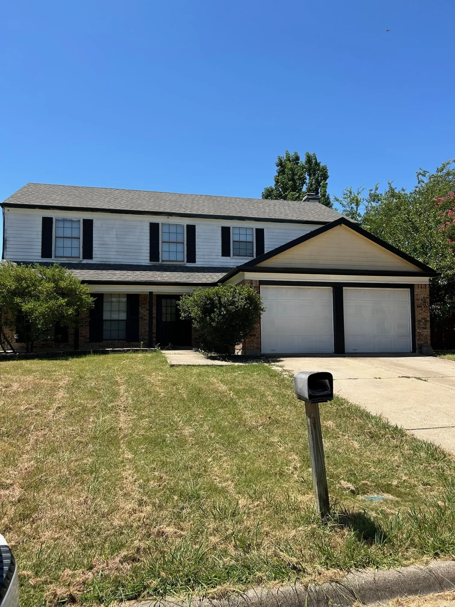 Single Family Residence For Rent in Dallas County , 2319 Abbington Lane, Grand Prairie, Texas 75052, 2 Bedroom, 3 Bathroom, 2 Garage spaces, 2,330 Sqft, built in 1985, mls#21327124, Real Estate Agent in Grand Prairie, Homes For Rent in Dallas county, Homes For Rent in Grand Prairie, Realtor in Grand Prairie Texas, Real Estate Brokerage Independent Realty Texas, Luminita Cordes Realtor