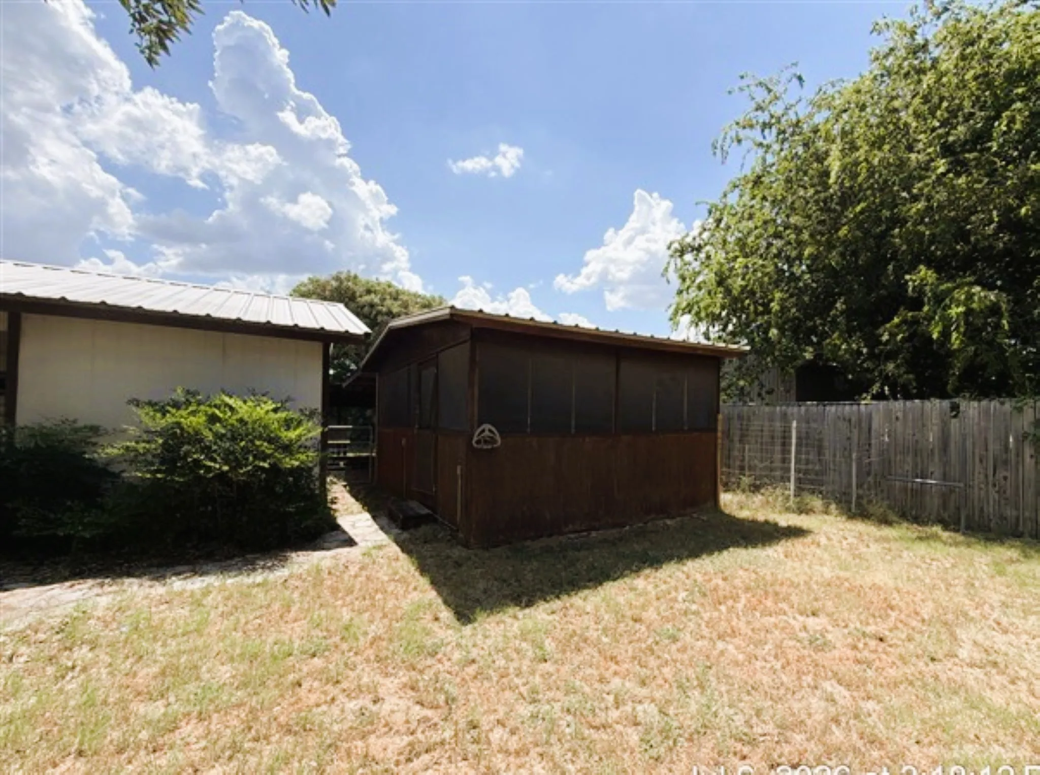 Mobile Home For Sale in Hood County , 310 Taurus Road, Granbury, Texas 76049, 3 Bedroom, 2 Bathroom, Garage spaces, 1,680 Sqft, built in 1985, Price $160,000, mls#21322848, Real Estate Agent in Granbury, Homes For Sale in Hood county, Homes For Sale in Granbury, Realtor in Granbury Texas, Real Estate Brokerage Independent Realty Texas, Luminita Cordes Realtor