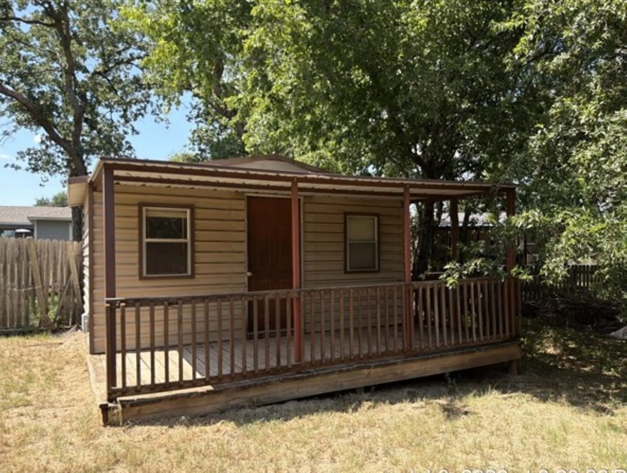 Mobile Home For Sale in Hood County , 310 Taurus Road, Granbury, Texas 76049, 3 Bedroom, 2 Bathroom, Garage spaces, 1,680 Sqft, built in 1985, Price $160,000, mls#21322848, Real Estate Agent in Granbury, Homes For Sale in Hood county, Homes For Sale in Granbury, Realtor in Granbury Texas, Real Estate Brokerage Independent Realty Texas, Luminita Cordes Realtor