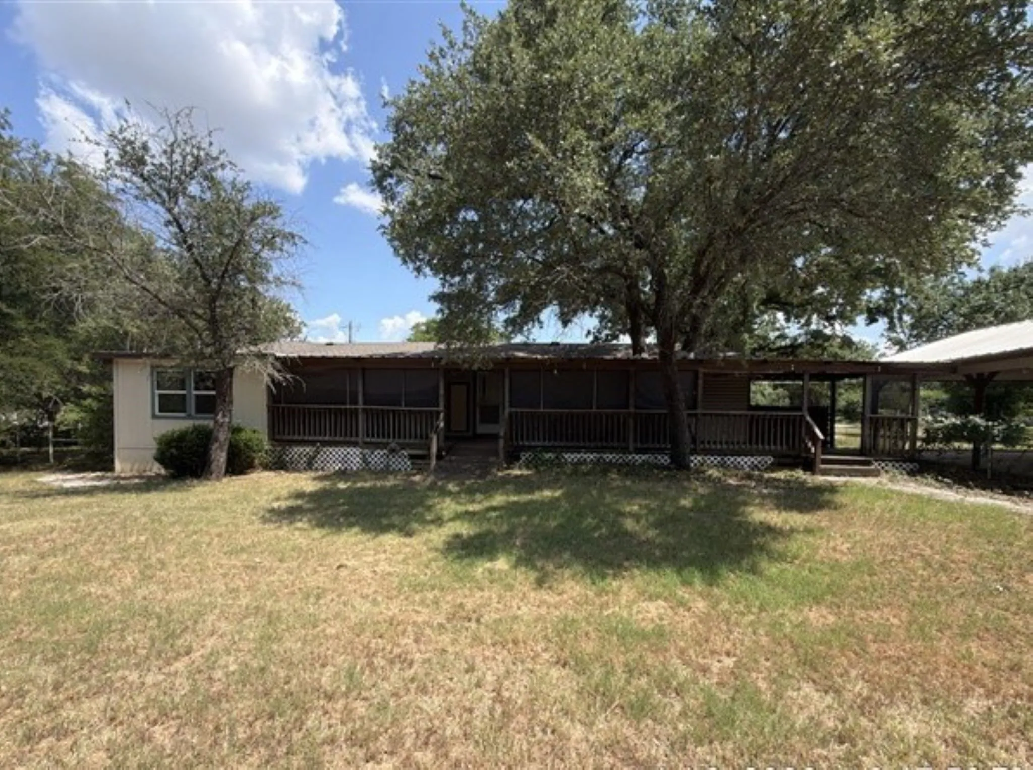Mobile Home For Sale in Hood County , 310 Taurus Road, Granbury, Texas 76049, 3 Bedroom, 2 Bathroom, Garage spaces, 1,680 Sqft, built in 1985, Price $160,000, mls#21322848, Real Estate Agent in Granbury, Homes For Sale in Hood county, Homes For Sale in Granbury, Realtor in Granbury Texas, Real Estate Brokerage Independent Realty Texas, Luminita Cordes Realtor