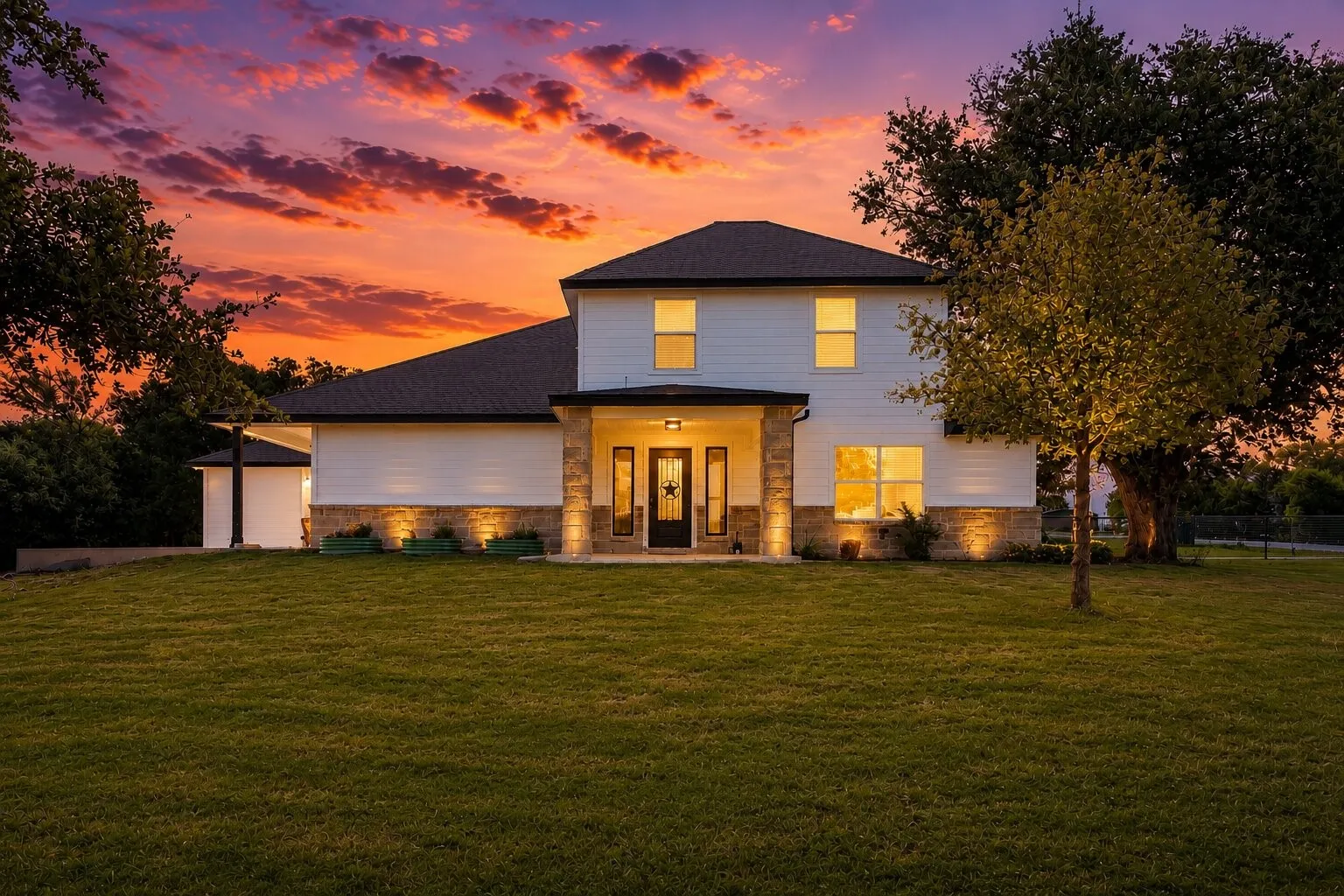Single Family Residence For Sale in Wise County , 117 Rock Salt Drive, Springtown, Texas 76082, 4 Bedrooms, 3 Bathrooms, 2 Garage spaces, 3,520 Sqft, built in 2021, Price $559,999, mls#21324298, Real Estate Agent in Springtown, Homes For Sale in Wise county, Homes For Sale in Springtown, Realtor in Springtown Texas, Real Estate Brokerage Independent Realty Texas, Luminita Cordes Realtor