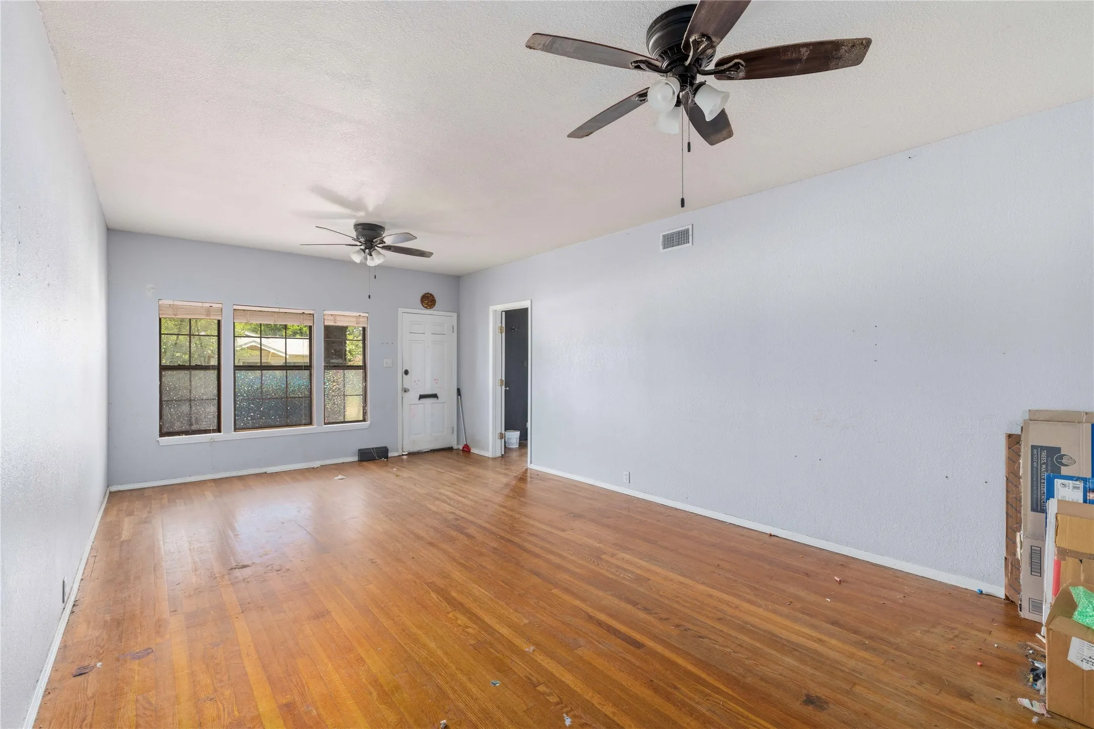 Single Family Residence For Sale in Brown County , 1601 9th Street, Brownwood, Texas 76801, 3 Bedroom, 2 Bathroom, Garage spaces, 1,720 Sqft, built in 0, mls#21326301, Real Estate Agent in Brownwood, Homes For Sale in Brown county, Homes For Sale in Brownwood, Realtor in Brownwood Texas, Real Estate Brokerage Independent Realty Texas, Luminita Cordes Realtor