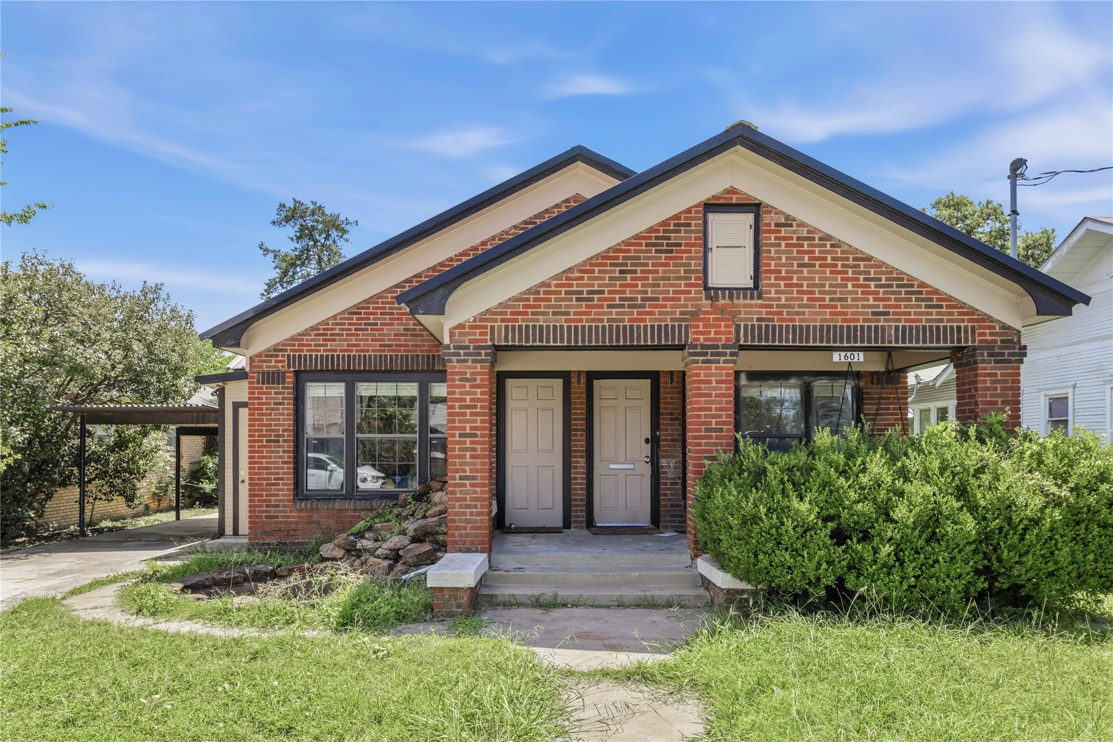 Single Family Residence For Sale in Brown County , 1601 9th Street, Brownwood, Texas 76801, 3 Bedroom, 2 Bathroom, Garage spaces, 1,720 Sqft, built in 0, mls#21326301, Real Estate Agent in Brownwood, Homes For Sale in Brown county, Homes For Sale in Brownwood, Realtor in Brownwood Texas, Real Estate Brokerage Independent Realty Texas, Luminita Cordes Realtor