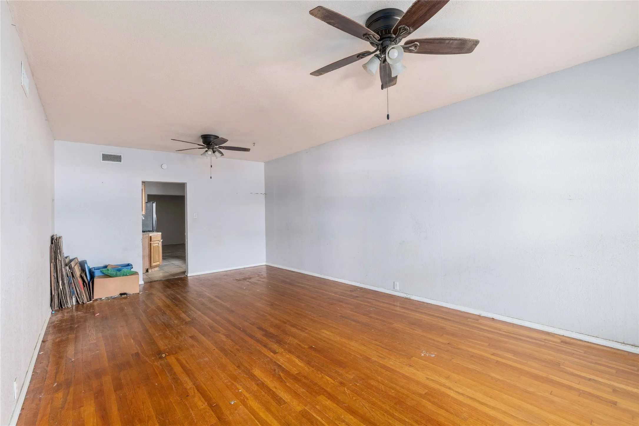 Single Family Residence For Sale in Brown County , 1601 9th Street, Brownwood, Texas 76801, 3 Bedroom, 2 Bathroom, Garage spaces, 1,720 Sqft, built in 0, mls#21326301, Real Estate Agent in Brownwood, Homes For Sale in Brown county, Homes For Sale in Brownwood, Realtor in Brownwood Texas, Real Estate Brokerage Independent Realty Texas, Luminita Cordes Realtor