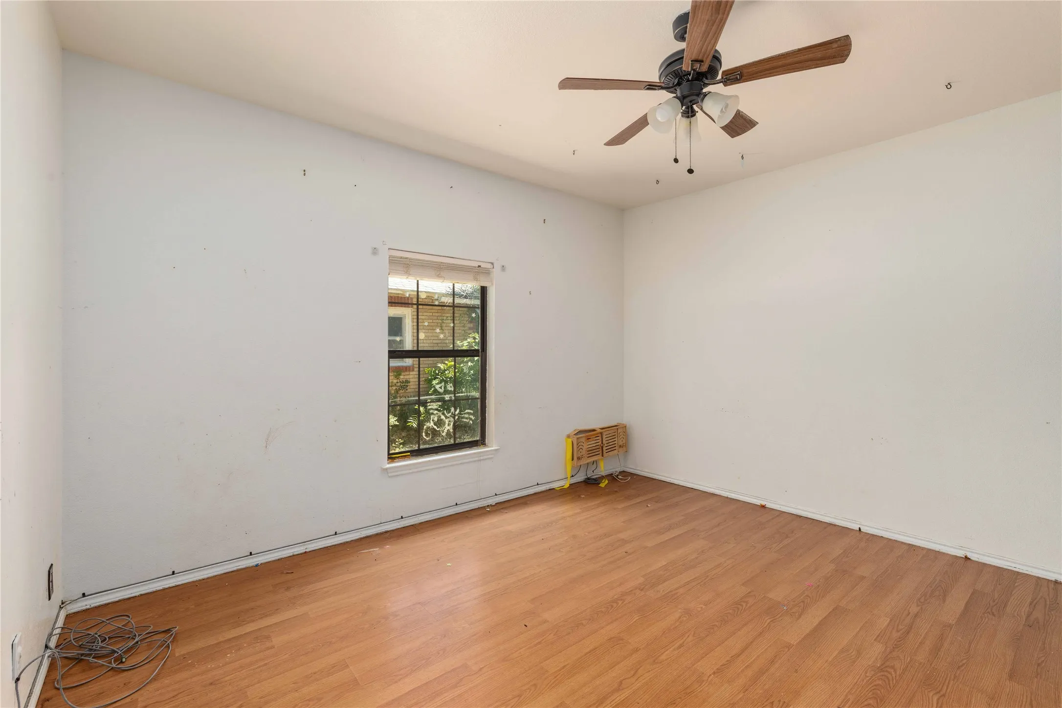 Single Family Residence For Sale in Brown County , 1601 9th Street, Brownwood, Texas 76801, 3 Bedroom, 2 Bathroom, Garage spaces, 1,720 Sqft, built in 0, mls#21326301, Real Estate Agent in Brownwood, Homes For Sale in Brown county, Homes For Sale in Brownwood, Realtor in Brownwood Texas, Real Estate Brokerage Independent Realty Texas, Luminita Cordes Realtor