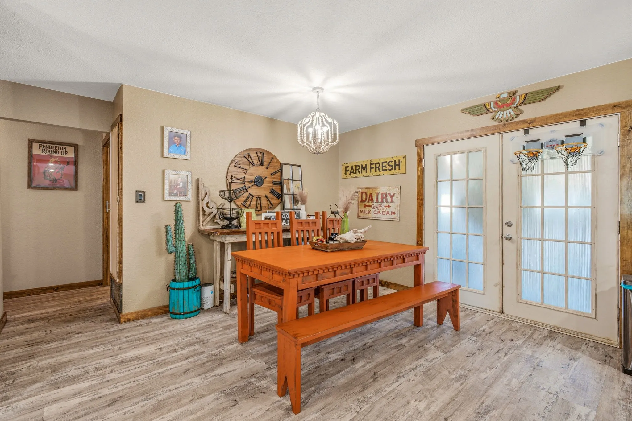 Single Family Residence For Sale in Young County , 352 Seaberry Loop, Graham, Texas 76450, 3 Bedrooms, 2 Bathrooms, Garage spaces, 2,488 Sqft, built in 1980, Price $365,000, mls#21325410, Real Estate Agent in Graham, Homes For Sale in Young county, Homes For Sale in Graham, Realtor in Graham Texas, Real Estate Brokerage Independent Realty Texas, Luminita Cordes Realtor