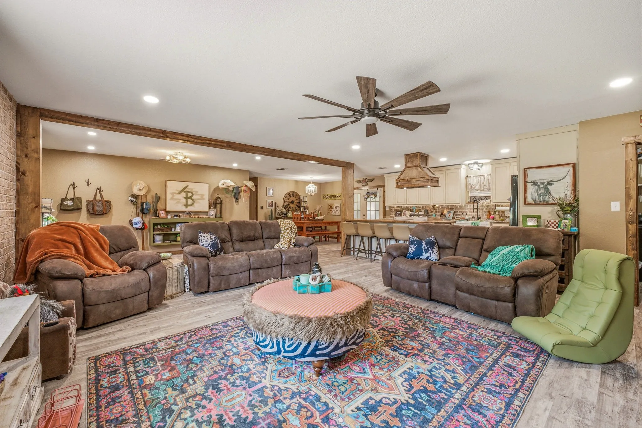 Single Family Residence For Sale in Young County , 352 Seaberry Loop, Graham, Texas 76450, 3 Bedrooms, 2 Bathrooms, Garage spaces, 2,488 Sqft, built in 1980, Price $365,000, mls#21325410, Real Estate Agent in Graham, Homes For Sale in Young county, Homes For Sale in Graham, Realtor in Graham Texas, Real Estate Brokerage Independent Realty Texas, Luminita Cordes Realtor