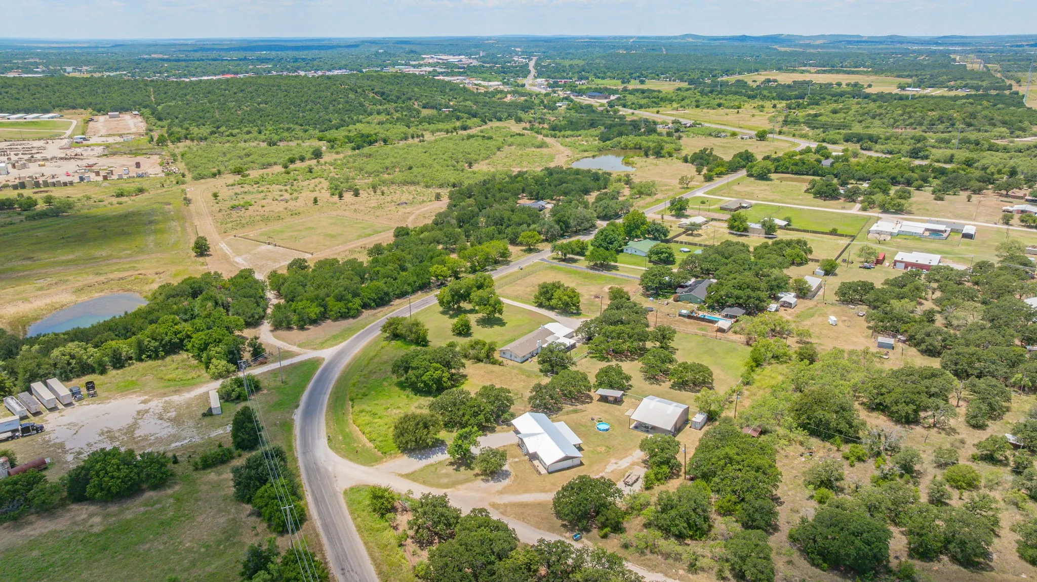 Single Family Residence For Sale in Young County , 352 Seaberry Loop, Graham, Texas 76450, 3 Bedrooms, 2 Bathrooms, Garage spaces, 2,488 Sqft, built in 1980, Price $365,000, mls#21325410, Real Estate Agent in Graham, Homes For Sale in Young county, Homes For Sale in Graham, Realtor in Graham Texas, Real Estate Brokerage Independent Realty Texas, Luminita Cordes Realtor