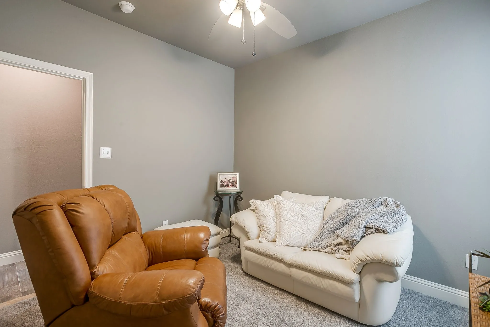 Single Family Residence For Sale in Hood County , 2708 San Gabriel Drive, Granbury, Texas 76048, 3 Bedroom, 2 Bathroom, 2 Garage spaces, 1,514 Sqft, built in 2021, mls#21327134, Real Estate Agent in Granbury, Homes For Sale in Hood county, Homes For Sale in Granbury, Realtor in Granbury Texas, Real Estate Brokerage Independent Realty Texas, Luminita Cordes Realtor
