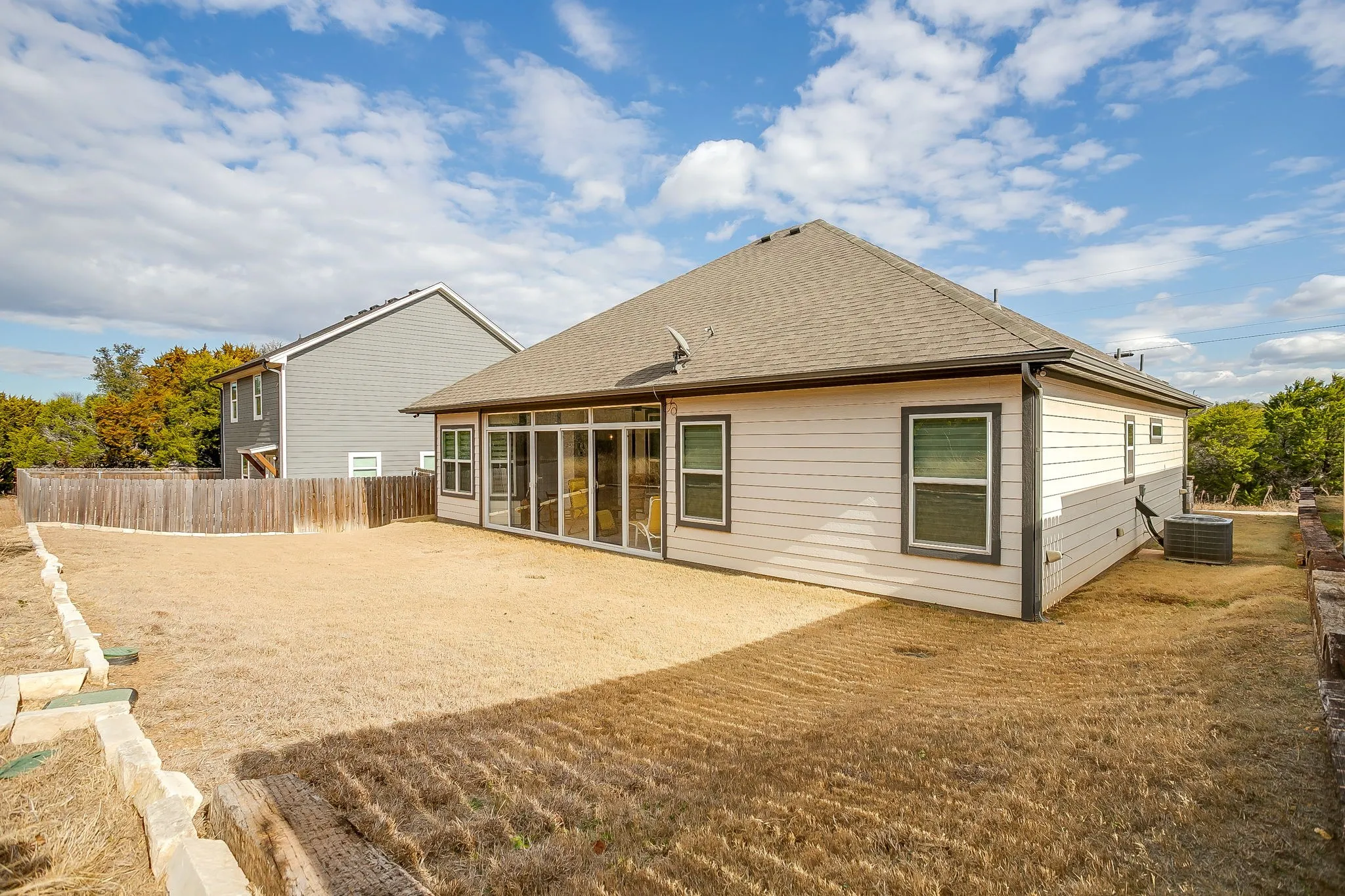 Single Family Residence For Sale in Hood County , 2708 San Gabriel Drive, Granbury, Texas 76048, 3 Bedroom, 2 Bathroom, 2 Garage spaces, 1,514 Sqft, built in 2021, mls#21327134, Real Estate Agent in Granbury, Homes For Sale in Hood county, Homes For Sale in Granbury, Realtor in Granbury Texas, Real Estate Brokerage Independent Realty Texas, Luminita Cordes Realtor