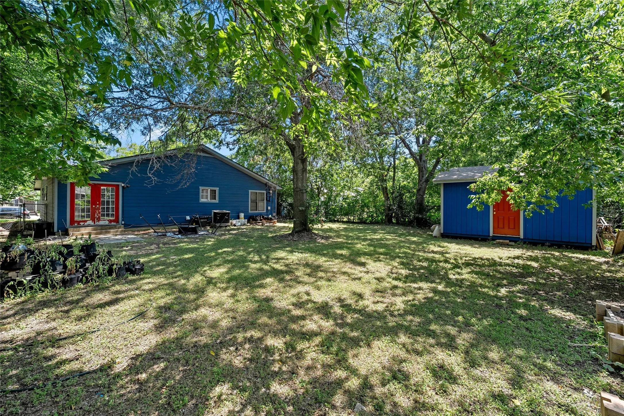 Single Family Residence For Sale in Mc Lennan County , 3613 Trice Avenue, Waco, Texas 76707, 3 Bedroom, 2 Bathroom, 1 Garage spaces, 1,512 Sqft, built in 1951, mls#21322689, Real Estate Agent in Waco, Homes For Sale in Mc Lennan county, Homes For Sale in Waco, Realtor in Waco Texas, Real Estate Brokerage Independent Realty Texas, Luminita Cordes Realtor