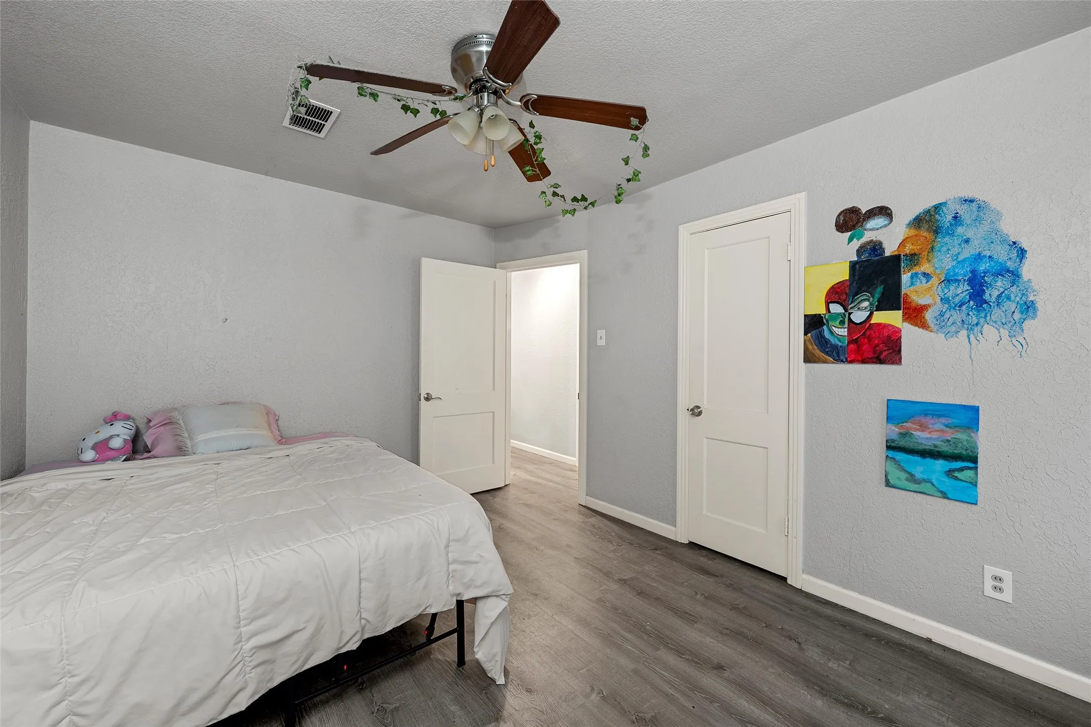 Single Family Residence For Sale in Mc Lennan County , 3613 Trice Avenue, Waco, Texas 76707, 3 Bedroom, 2 Bathroom, 1 Garage spaces, 1,512 Sqft, built in 1951, mls#21322689, Real Estate Agent in Waco, Homes For Sale in Mc Lennan county, Homes For Sale in Waco, Realtor in Waco Texas, Real Estate Brokerage Independent Realty Texas, Luminita Cordes Realtor