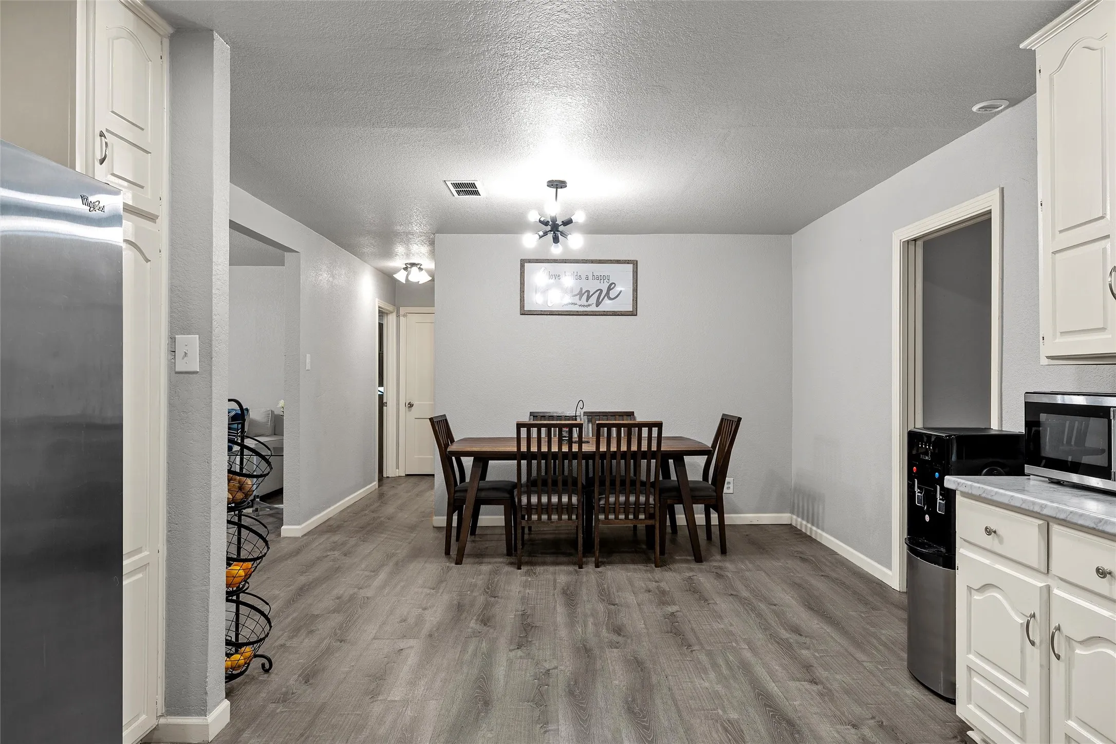 Single Family Residence For Sale in Mc Lennan County , 3613 Trice Avenue, Waco, Texas 76707, 3 Bedroom, 2 Bathroom, 1 Garage spaces, 1,512 Sqft, built in 1951, mls#21322689, Real Estate Agent in Waco, Homes For Sale in Mc Lennan county, Homes For Sale in Waco, Realtor in Waco Texas, Real Estate Brokerage Independent Realty Texas, Luminita Cordes Realtor