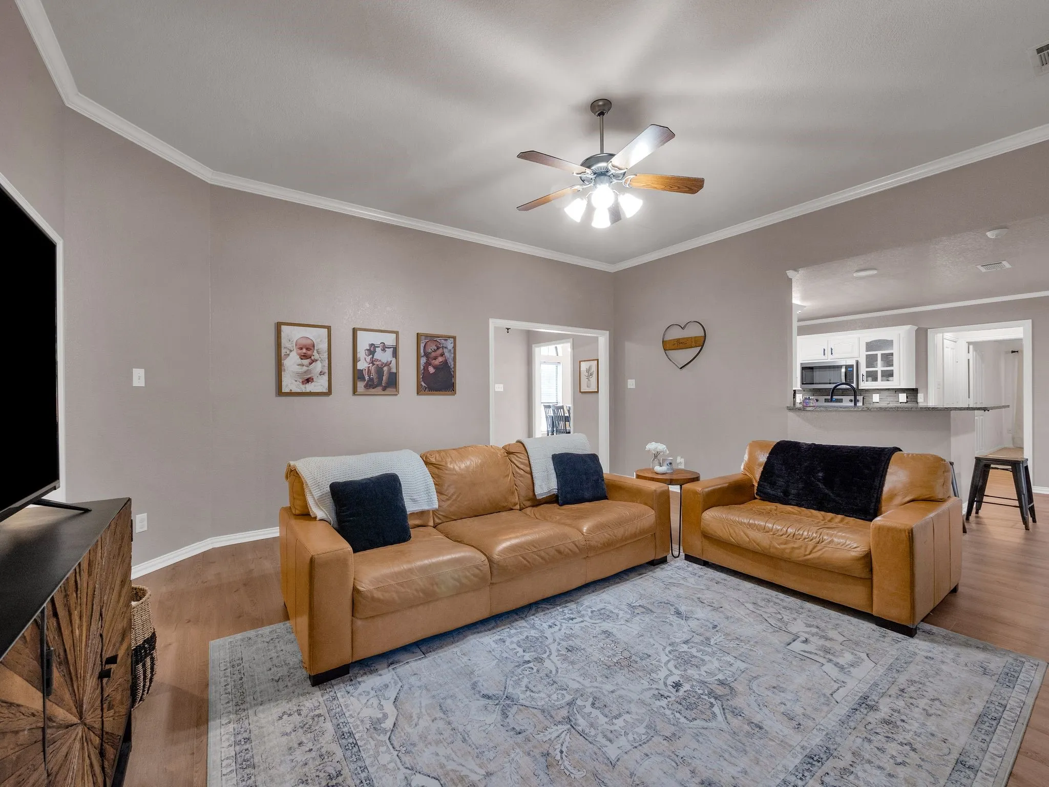 Single Family Residence For Sale in Kaufman County , 1020 Oak Hollow Lane, Combine, Texas 75159, 4 Bedroom, 2 Bathroom, 2 Garage spaces, 2,000 Sqft, built in 2002, mls#21327149, Real Estate Agent in Combine, Homes For Sale in Kaufman county, Homes For Sale in Combine, Realtor in Combine Texas, Real Estate Brokerage Independent Realty Texas, Luminita Cordes Realtor