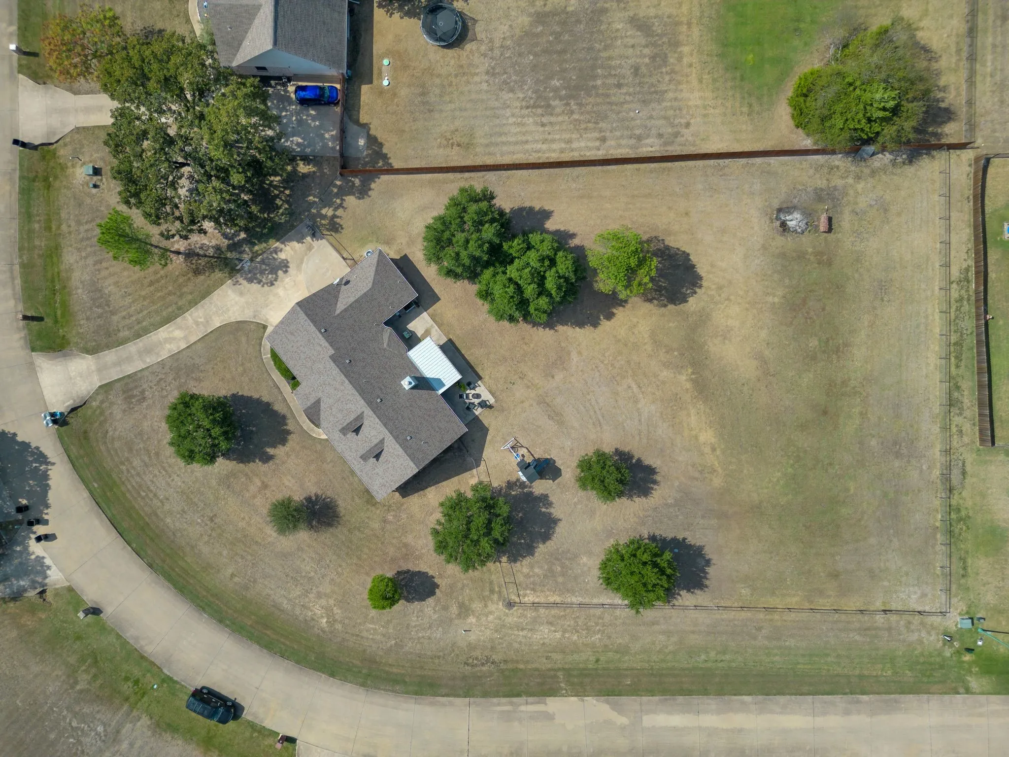 Single Family Residence For Sale in Kaufman County , 1020 Oak Hollow Lane, Combine, Texas 75159, 4 Bedroom, 2 Bathroom, 2 Garage spaces, 2,000 Sqft, built in 2002, mls#21327149, Real Estate Agent in Combine, Homes For Sale in Kaufman county, Homes For Sale in Combine, Realtor in Combine Texas, Real Estate Brokerage Independent Realty Texas, Luminita Cordes Realtor