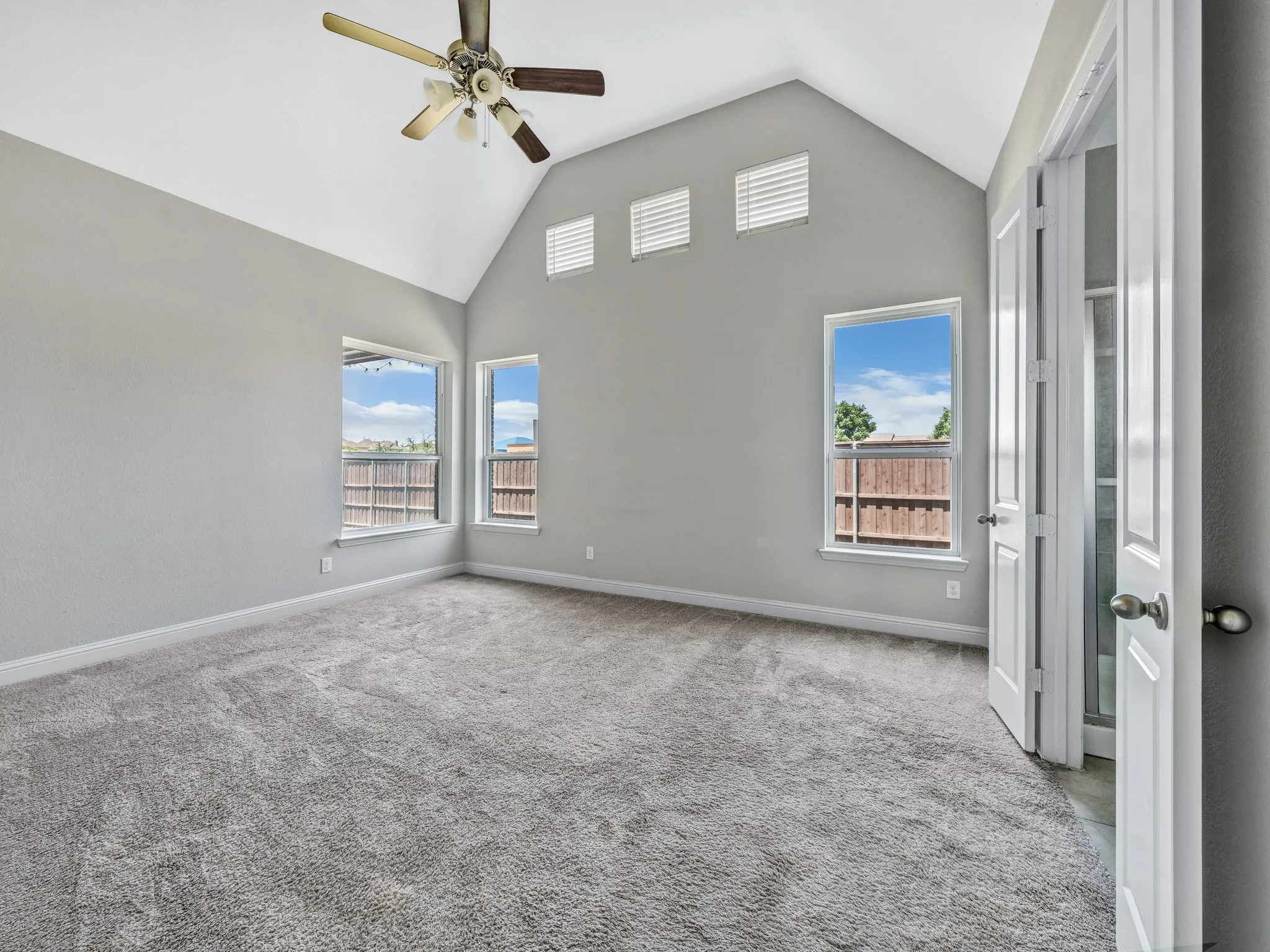 Single Family Residence For Rent in Denton County , 1121 Ranch Gate Lane, Frisco, Texas 75036, 5 Bedroom, 4 Bathroom, 2 Garage spaces, 3,367 Sqft, built in 2016, mls#21327158, Real Estate Agent in Frisco, Homes For Rent in Denton county, Homes For Rent in Frisco, Realtor in Frisco Texas, Real Estate Brokerage Independent Realty Texas, Luminita Cordes Realtor