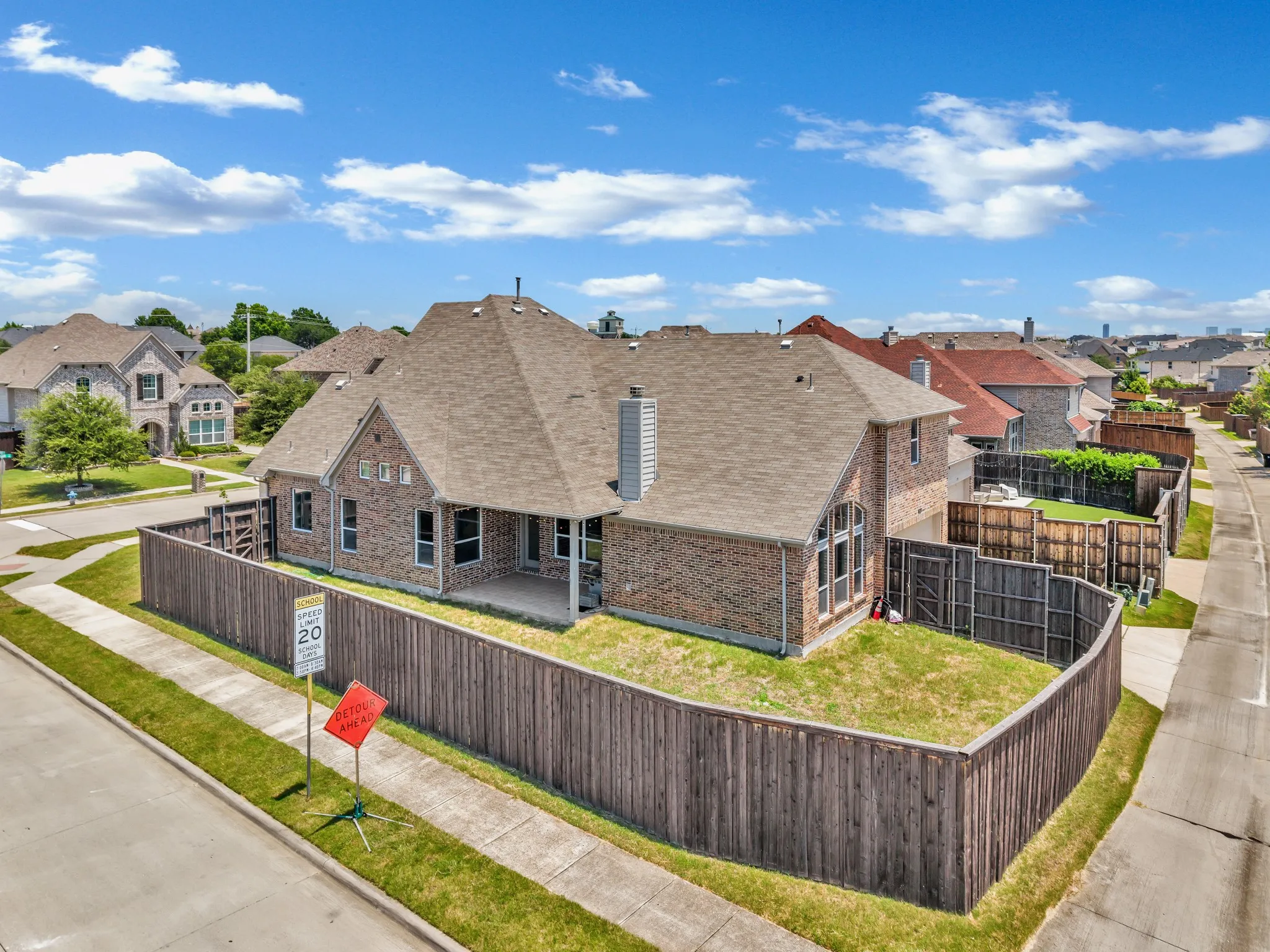 Single Family Residence For Rent in Denton County , 1121 Ranch Gate Lane, Frisco, Texas 75036, 5 Bedroom, 4 Bathroom, 2 Garage spaces, 3,367 Sqft, built in 2016, mls#21327158, Real Estate Agent in Frisco, Homes For Rent in Denton county, Homes For Rent in Frisco, Realtor in Frisco Texas, Real Estate Brokerage Independent Realty Texas, Luminita Cordes Realtor