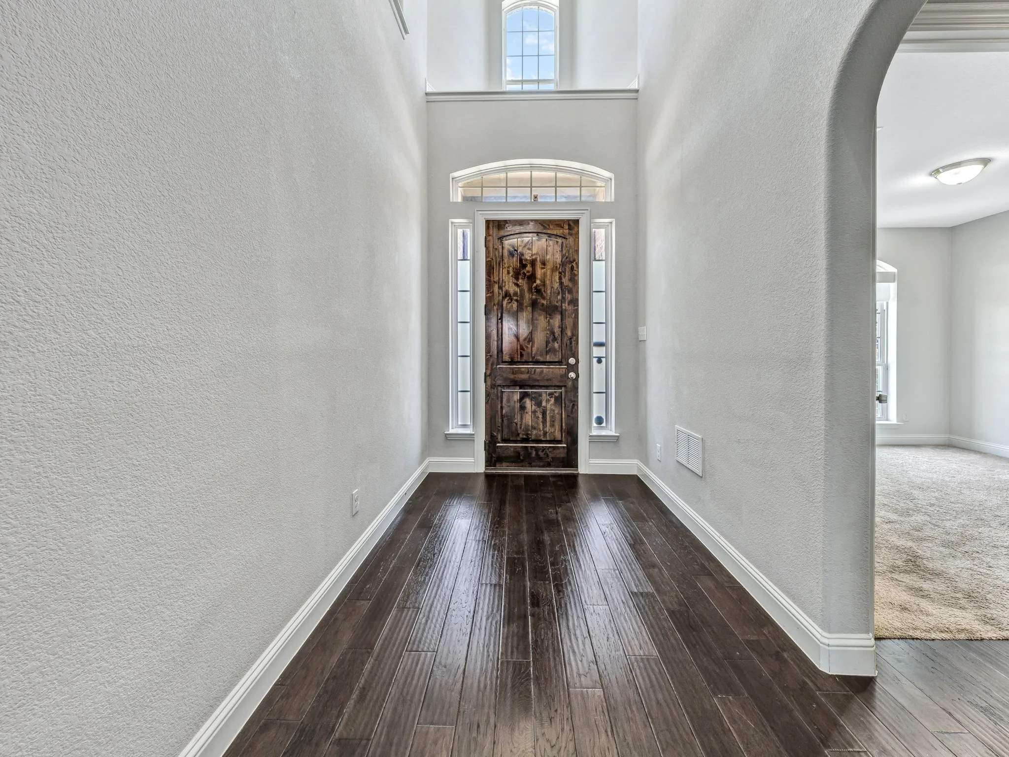 Single Family Residence For Rent in Denton County , 1121 Ranch Gate Lane, Frisco, Texas 75036, 5 Bedroom, 4 Bathroom, 2 Garage spaces, 3,367 Sqft, built in 2016, mls#21327158, Real Estate Agent in Frisco, Homes For Rent in Denton county, Homes For Rent in Frisco, Realtor in Frisco Texas, Real Estate Brokerage Independent Realty Texas, Luminita Cordes Realtor