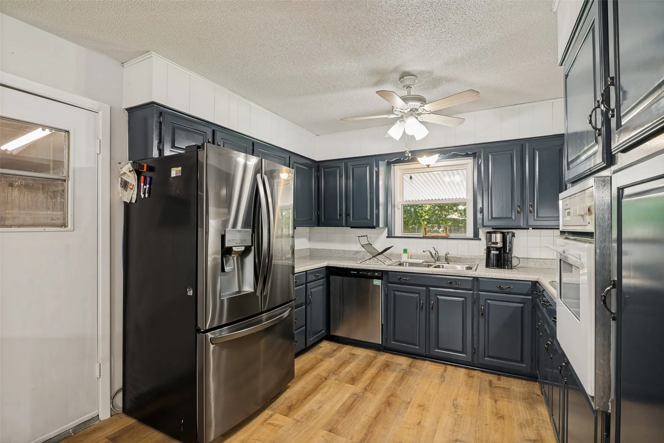 Single Family Residence For Sale in Kaufman County , 1107 Royal Drive, Kaufman, Texas 75142, 3 Bedroom, 2 Bathroom, 2 Garage spaces, 1,735 Sqft, built in 1970, mls#21326558, Real Estate Agent in Kaufman, Homes For Sale in Kaufman county, Homes For Sale in Kaufman, Realtor in Kaufman Texas, Real Estate Brokerage Independent Realty Texas, Luminita Cordes Realtor