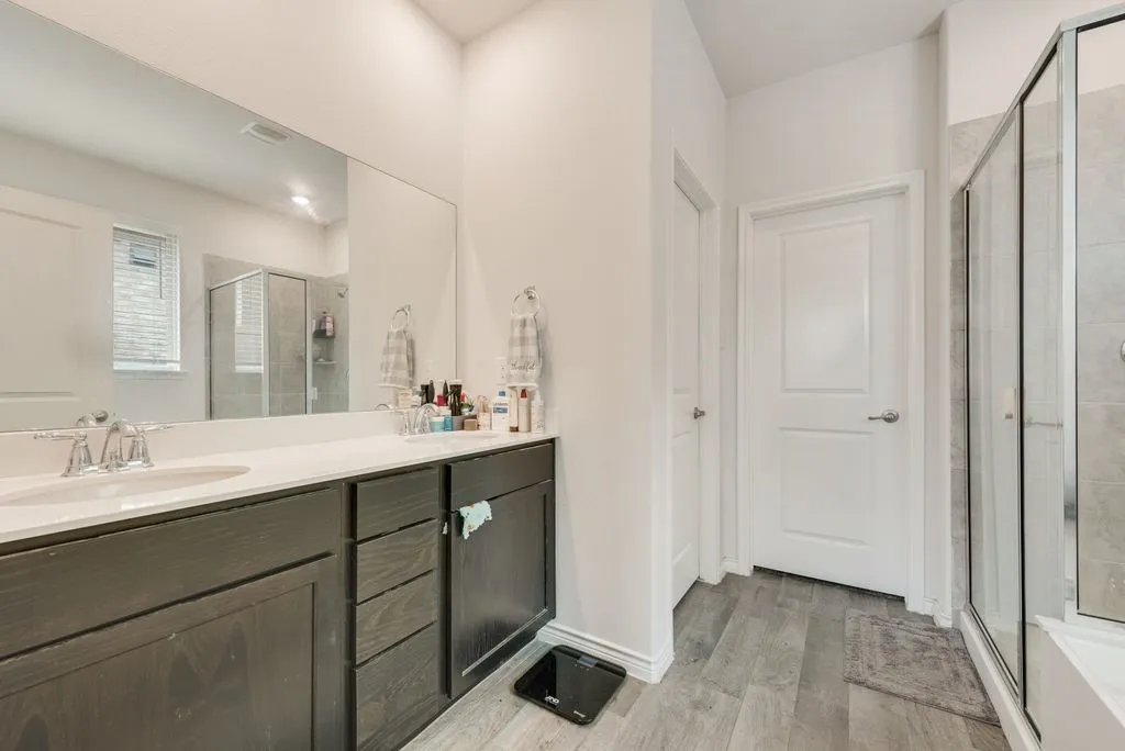 Single Family Residence For Sale in Kaufman County , 6105 Gritten Drive, Forney, Texas 75126, 4 Bedroom, 2 Bathroom, 2 Garage spaces, 1,805 Sqft, built in 2019, mls#21313764, Real Estate Agent in Forney, Homes For Sale in Kaufman county, Homes For Sale in Forney, Realtor in Forney Texas, Real Estate Brokerage Independent Realty Texas, Luminita Cordes Realtor