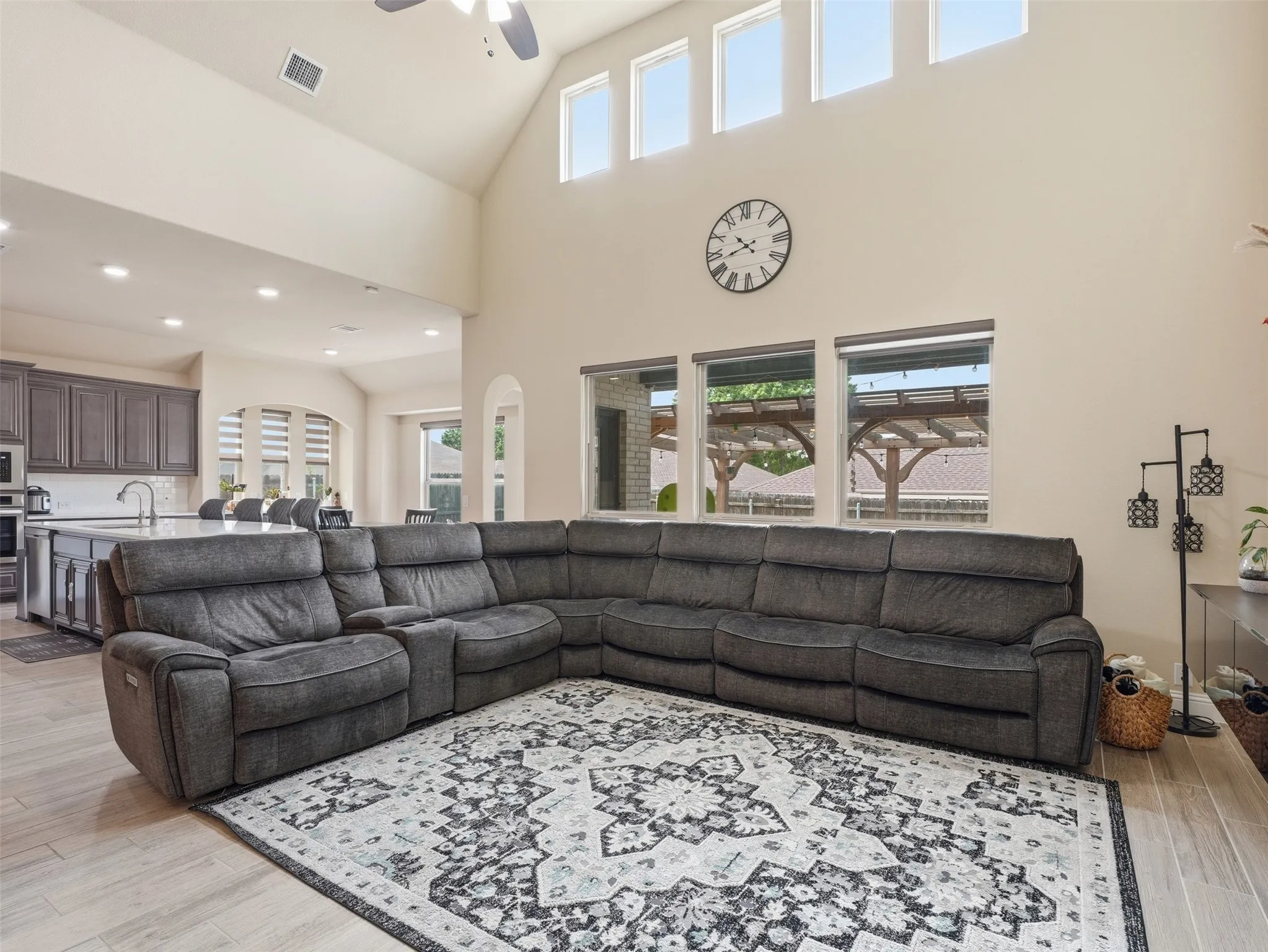 Single Family Residence For Sale in Tarrant County , 521 Ridgewater Trail, Fort Worth, Texas 76131, 6 Bedroom, 4 Bathroom, 3 Garage spaces, 3,930 Sqft, built in 2022, mls#21327180, Real Estate Agent in Fort Worth, Homes For Sale in Tarrant county, Homes For Sale in Fort Worth, Realtor in Fort Worth Texas, Real Estate Brokerage Independent Realty Texas, Luminita Cordes Realtor