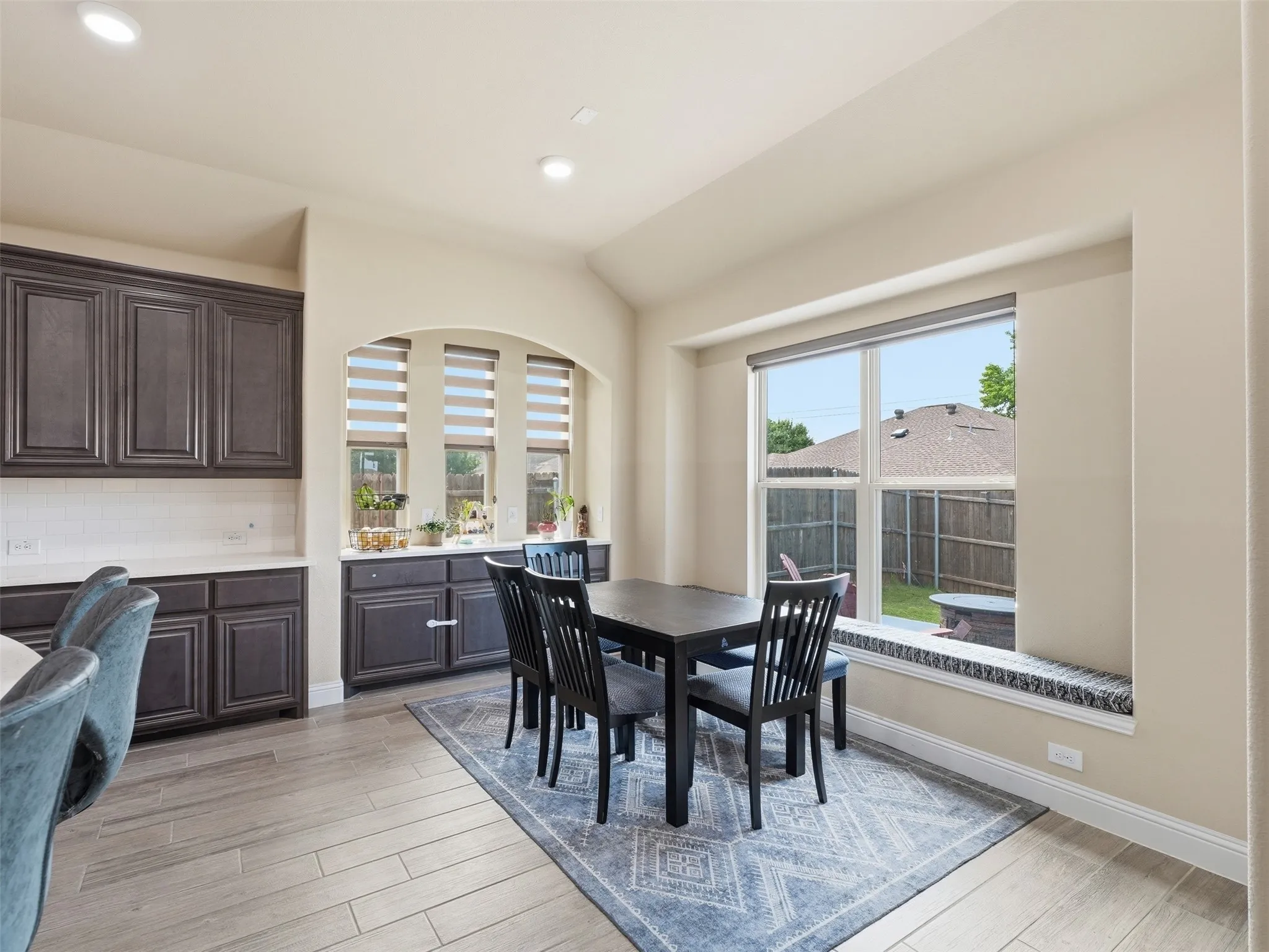 Single Family Residence For Sale in Tarrant County , 521 Ridgewater Trail, Fort Worth, Texas 76131, 6 Bedroom, 4 Bathroom, 3 Garage spaces, 3,930 Sqft, built in 2022, mls#21327180, Real Estate Agent in Fort Worth, Homes For Sale in Tarrant county, Homes For Sale in Fort Worth, Realtor in Fort Worth Texas, Real Estate Brokerage Independent Realty Texas, Luminita Cordes Realtor