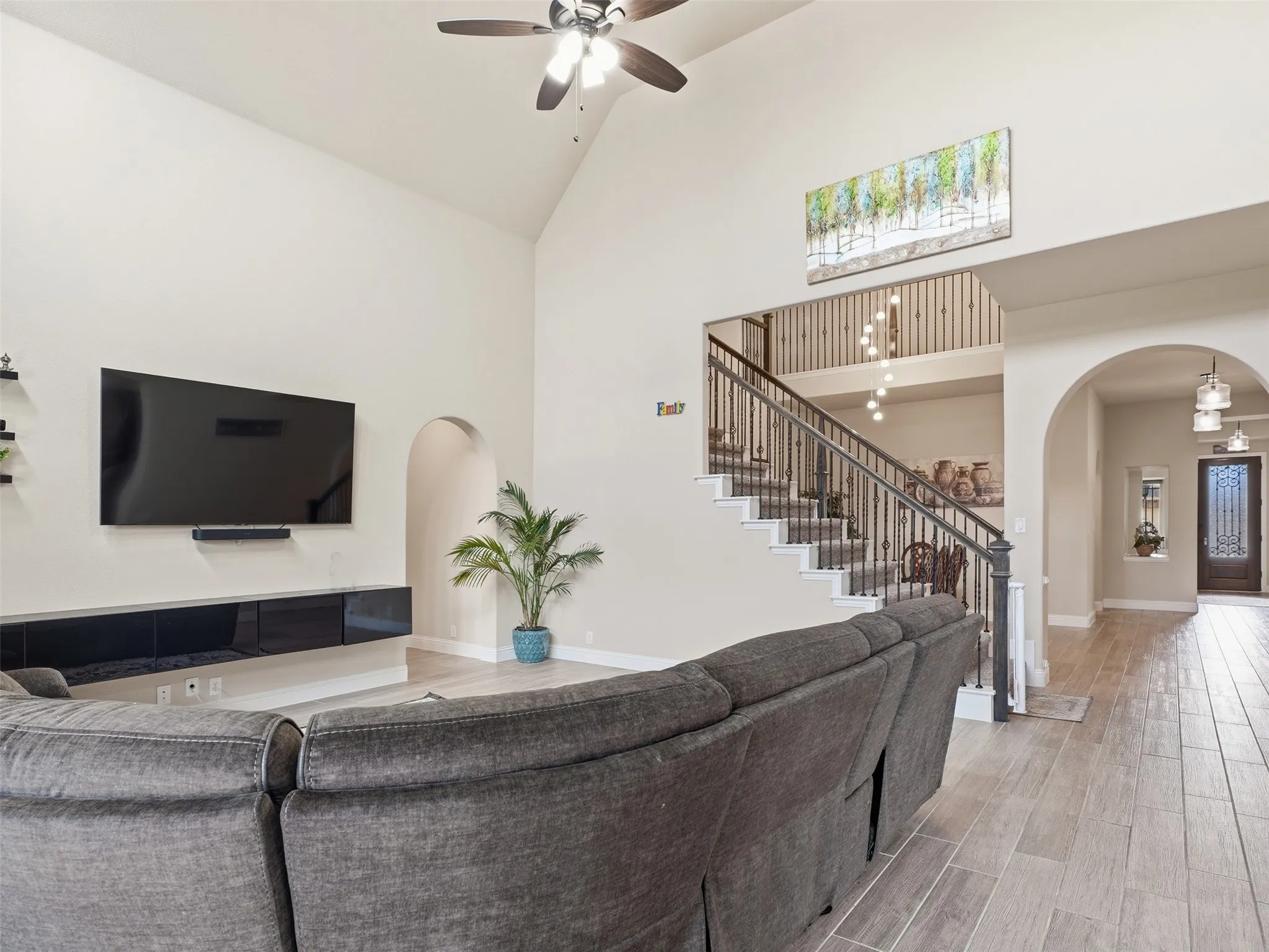 Single Family Residence For Sale in Tarrant County , 521 Ridgewater Trail, Fort Worth, Texas 76131, 6 Bedroom, 4 Bathroom, 3 Garage spaces, 3,930 Sqft, built in 2022, mls#21327180, Real Estate Agent in Fort Worth, Homes For Sale in Tarrant county, Homes For Sale in Fort Worth, Realtor in Fort Worth Texas, Real Estate Brokerage Independent Realty Texas, Luminita Cordes Realtor