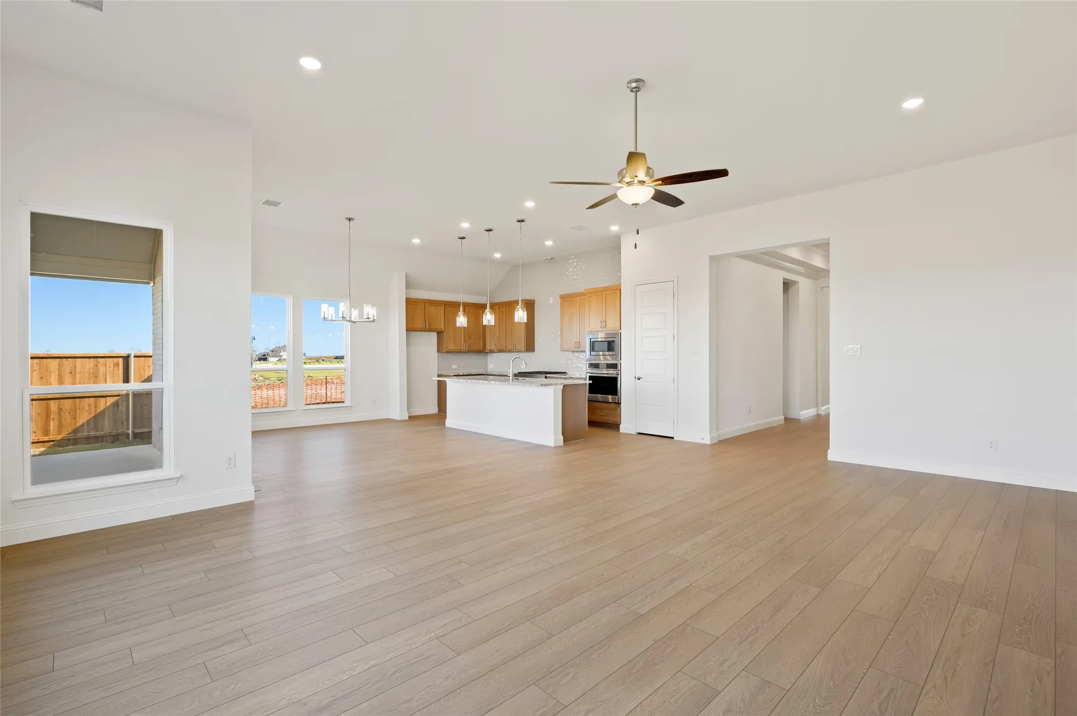 Single Family Residence For Sale in Ellis County , 193 Mountain Laurel Drive, Waxahachie, Texas 75165, 4 Bedrooms, 4 Bathrooms, 3 Garage spaces, 2,931 Sqft, built in 2026, Price $519,000, mls#21327192, Real Estate Agent in Waxahachie, Homes For Sale in Ellis county, Homes For Sale in Waxahachie, Realtor in Waxahachie Texas, Real Estate Brokerage Independent Realty Texas, Luminita Cordes Realtor