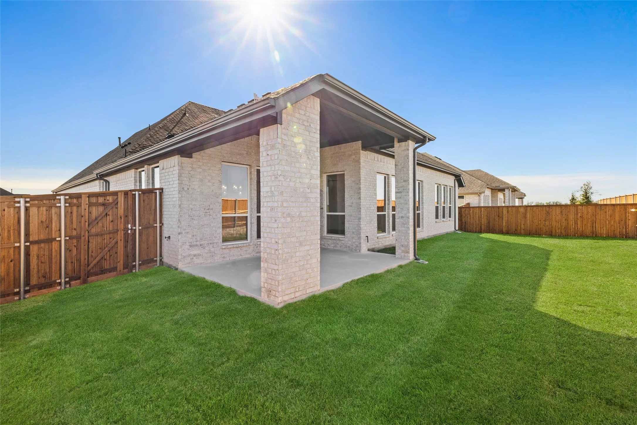 Single Family Residence For Sale in Ellis County , 193 Mountain Laurel Drive, Waxahachie, Texas 75165, 4 Bedrooms, 4 Bathrooms, 3 Garage spaces, 2,931 Sqft, built in 2026, Price $519,000, mls#21327192, Real Estate Agent in Waxahachie, Homes For Sale in Ellis county, Homes For Sale in Waxahachie, Realtor in Waxahachie Texas, Real Estate Brokerage Independent Realty Texas, Luminita Cordes Realtor