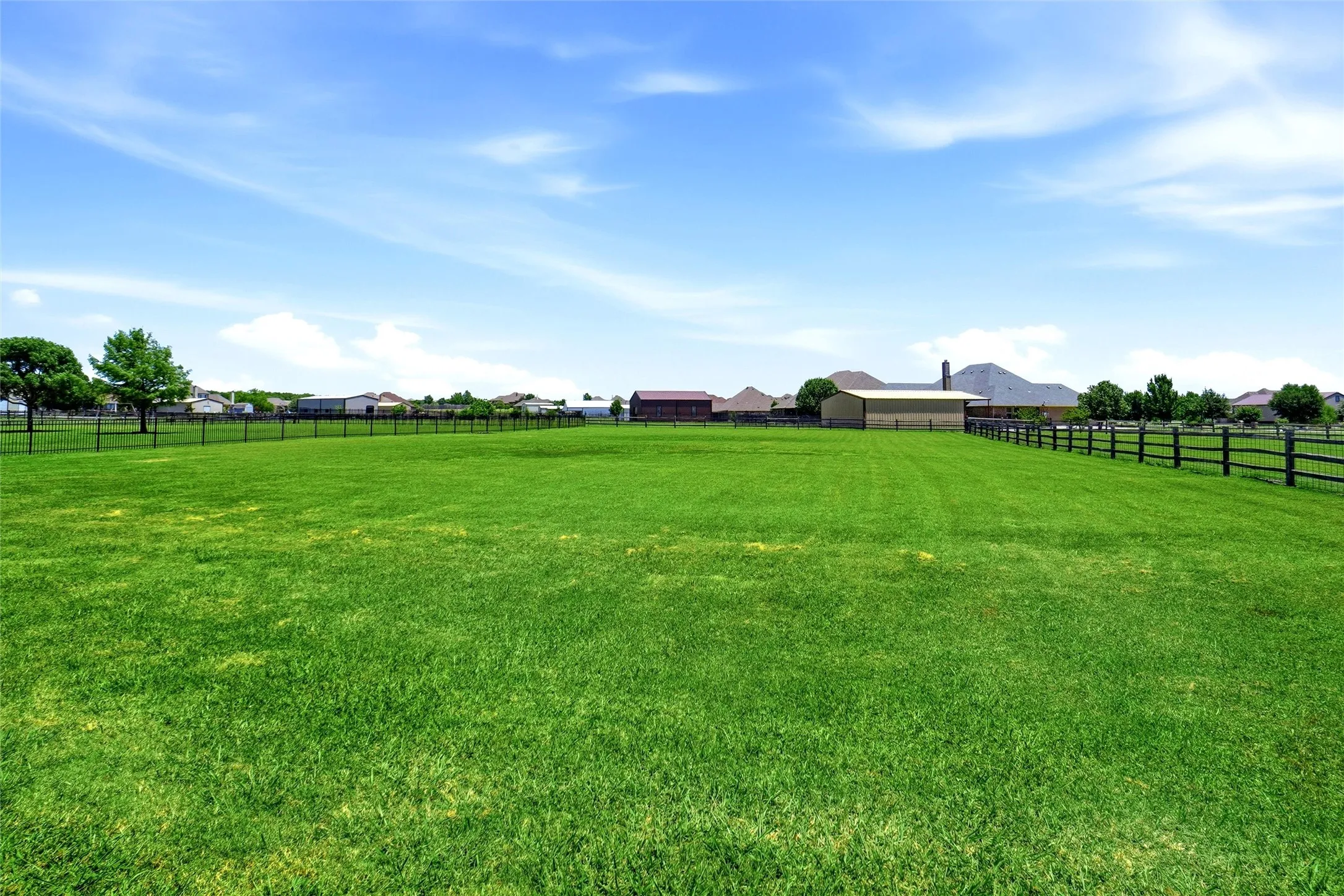 Single Family Residence For Sale in Tarrant County , 14216 Lucille Drive, Newark, Texas 76071, 4 Bedroom, 3 Bathroom, 3 Garage spaces, 2,785 Sqft, built in 2011, mls#21327189, Real Estate Agent in Newark, Homes For Sale in Tarrant county, Homes For Sale in Newark, Realtor in Newark Texas, Real Estate Brokerage Independent Realty Texas, Luminita Cordes Realtor