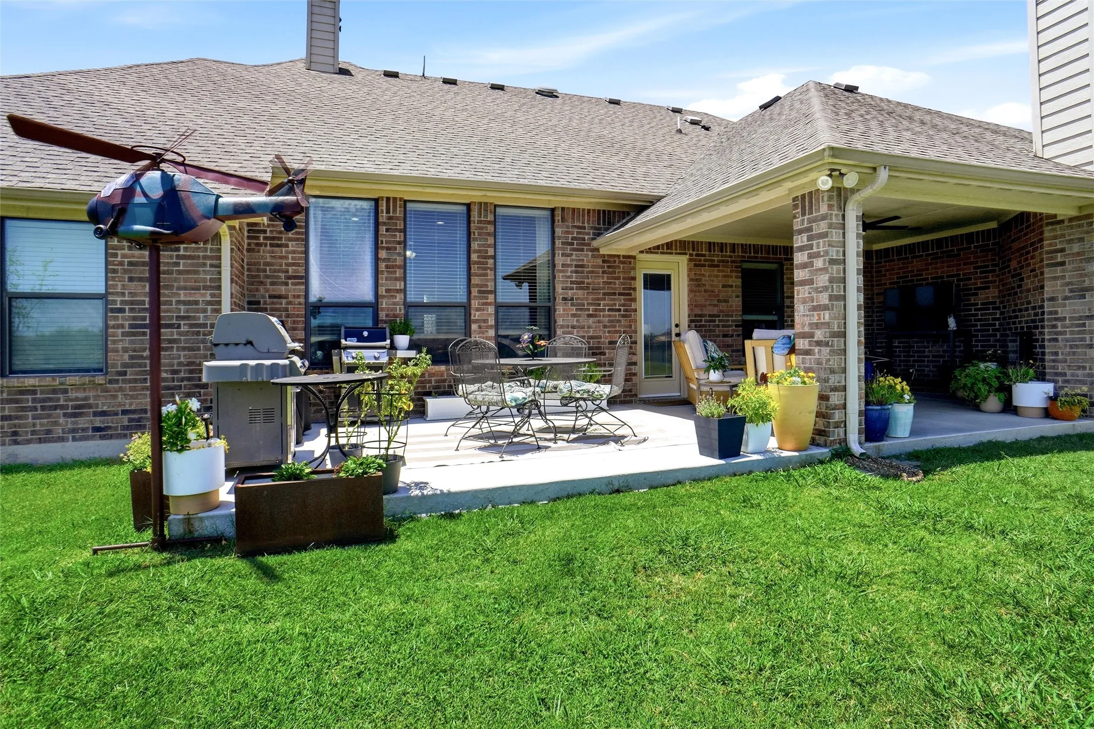 Single Family Residence For Sale in Tarrant County , 14216 Lucille Drive, Newark, Texas 76071, 4 Bedroom, 3 Bathroom, 3 Garage spaces, 2,785 Sqft, built in 2011, mls#21327189, Real Estate Agent in Newark, Homes For Sale in Tarrant county, Homes For Sale in Newark, Realtor in Newark Texas, Real Estate Brokerage Independent Realty Texas, Luminita Cordes Realtor