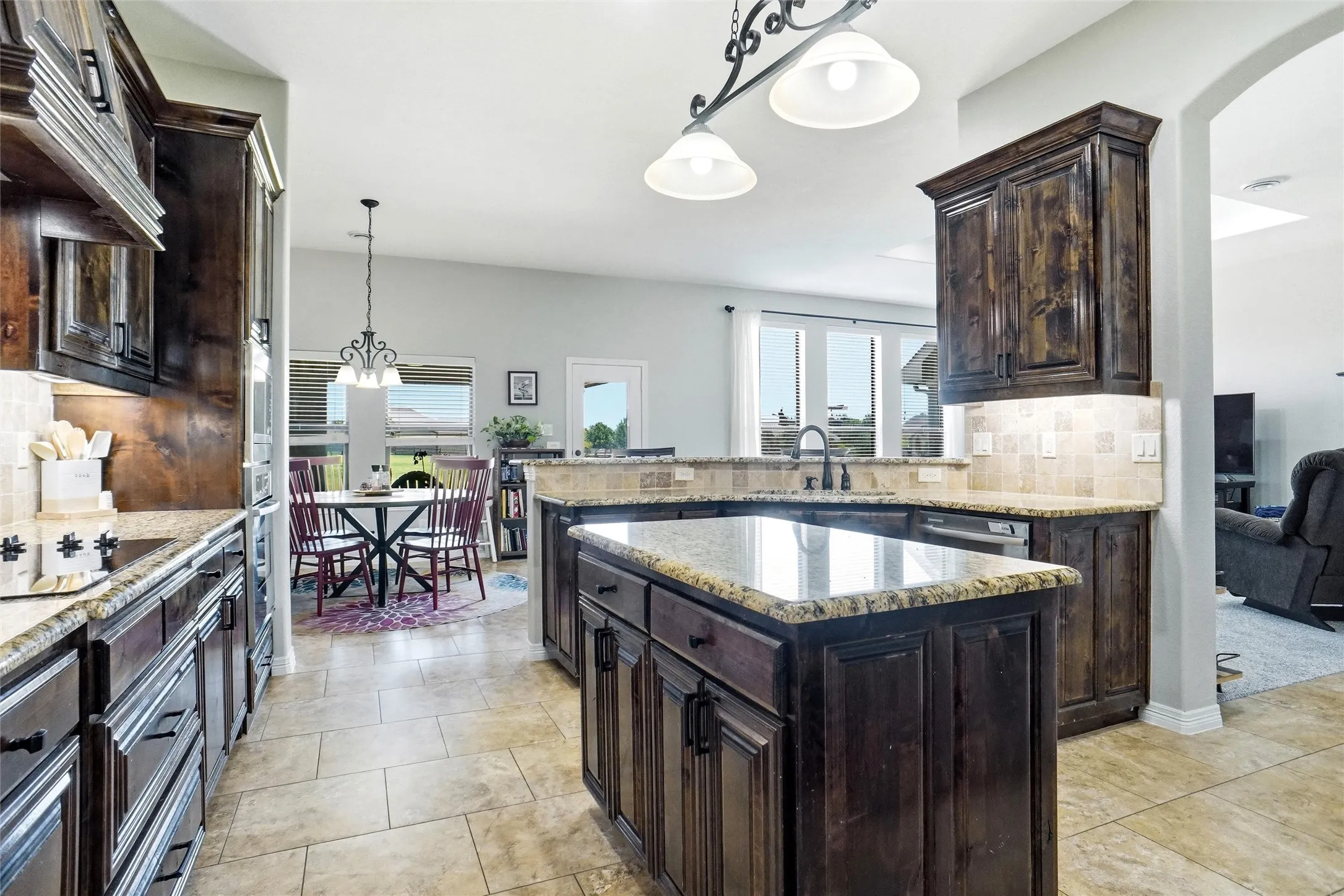 Single Family Residence For Sale in Tarrant County , 14216 Lucille Drive, Newark, Texas 76071, 4 Bedroom, 3 Bathroom, 3 Garage spaces, 2,785 Sqft, built in 2011, mls#21327189, Real Estate Agent in Newark, Homes For Sale in Tarrant county, Homes For Sale in Newark, Realtor in Newark Texas, Real Estate Brokerage Independent Realty Texas, Luminita Cordes Realtor