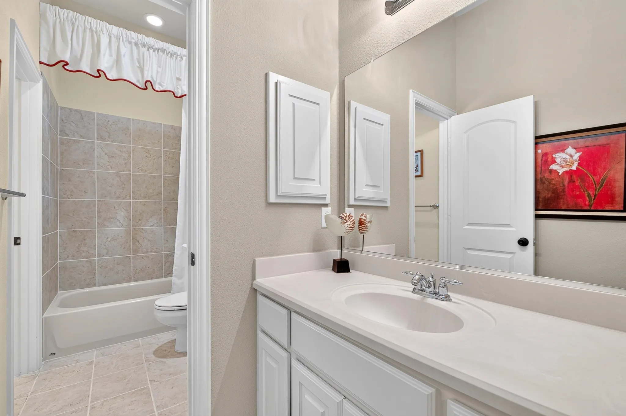 Single Family Residence For Sale in Collin County , 8572 Rochdale Court, Frisco, Texas 75035, 4 Bedroom, 4 Bathroom, 2 Garage spaces, 5,073 Sqft, built in 2006, mls#21327109, Real Estate Agent in Frisco, Homes For Sale in Collin county, Homes For Sale in Frisco, Realtor in Frisco Texas, Real Estate Brokerage Independent Realty Texas, Luminita Cordes Realtor
