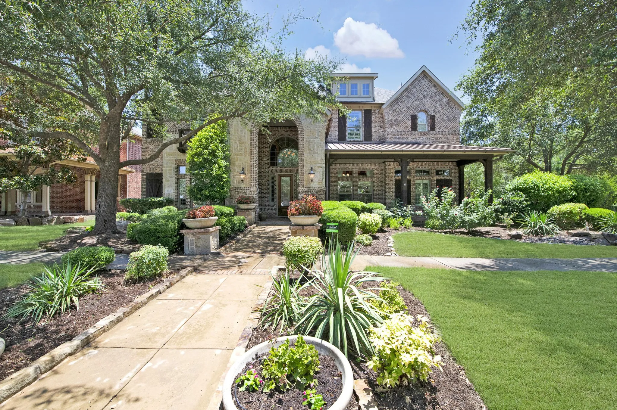 Single Family Residence For Sale in Collin County , 8572 Rochdale Court, Frisco, Texas 75035, 4 Bedroom, 4 Bathroom, 2 Garage spaces, 5,073 Sqft, built in 2006, mls#21327109, Real Estate Agent in Frisco, Homes For Sale in Collin county, Homes For Sale in Frisco, Realtor in Frisco Texas, Real Estate Brokerage Independent Realty Texas, Luminita Cordes Realtor