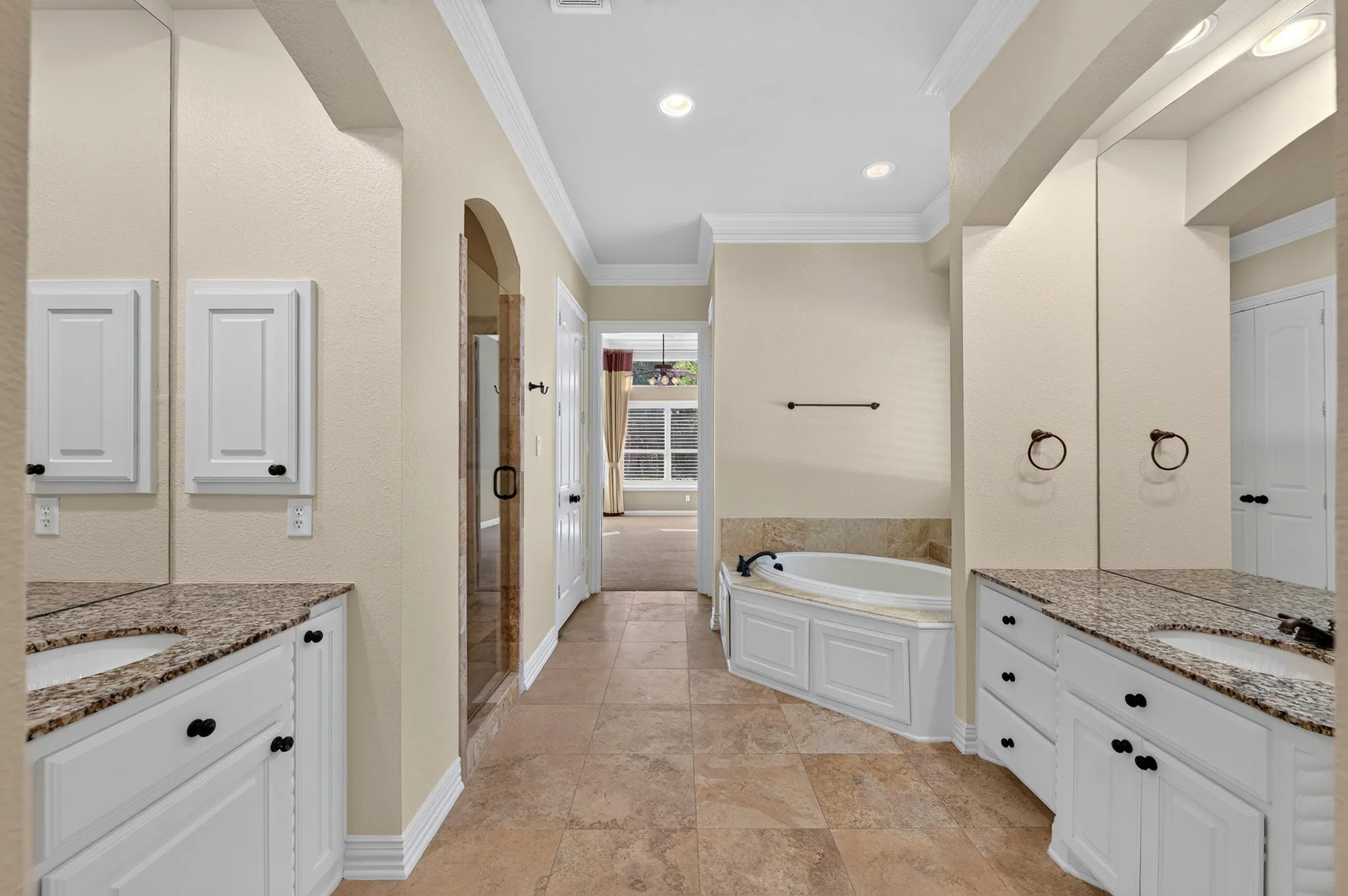 Single Family Residence For Sale in Collin County , 8572 Rochdale Court, Frisco, Texas 75035, 4 Bedroom, 4 Bathroom, 2 Garage spaces, 5,073 Sqft, built in 2006, mls#21327109, Real Estate Agent in Frisco, Homes For Sale in Collin county, Homes For Sale in Frisco, Realtor in Frisco Texas, Real Estate Brokerage Independent Realty Texas, Luminita Cordes Realtor
