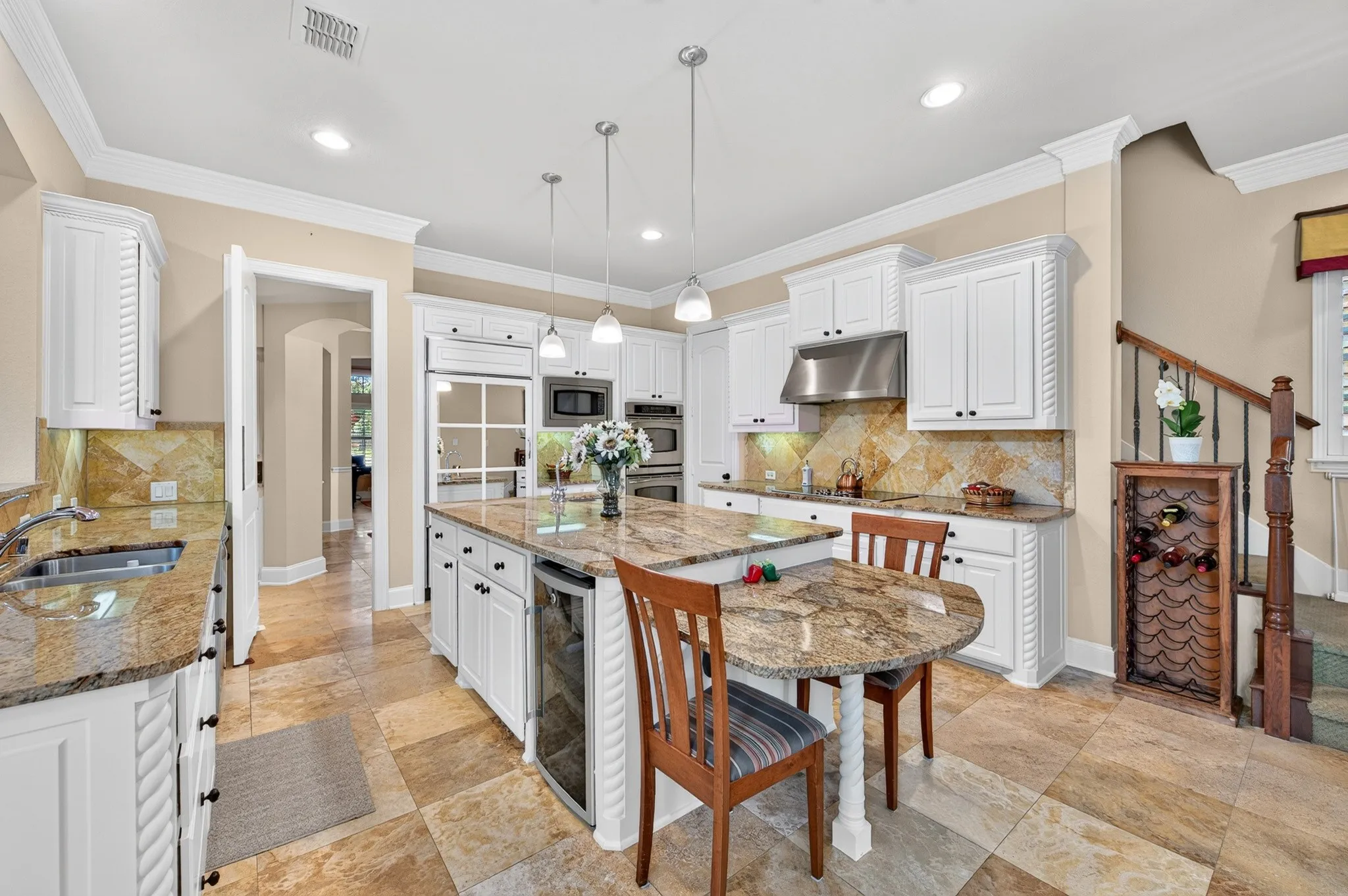 Single Family Residence For Sale in Collin County , 8572 Rochdale Court, Frisco, Texas 75035, 4 Bedroom, 4 Bathroom, 2 Garage spaces, 5,073 Sqft, built in 2006, mls#21327109, Real Estate Agent in Frisco, Homes For Sale in Collin county, Homes For Sale in Frisco, Realtor in Frisco Texas, Real Estate Brokerage Independent Realty Texas, Luminita Cordes Realtor