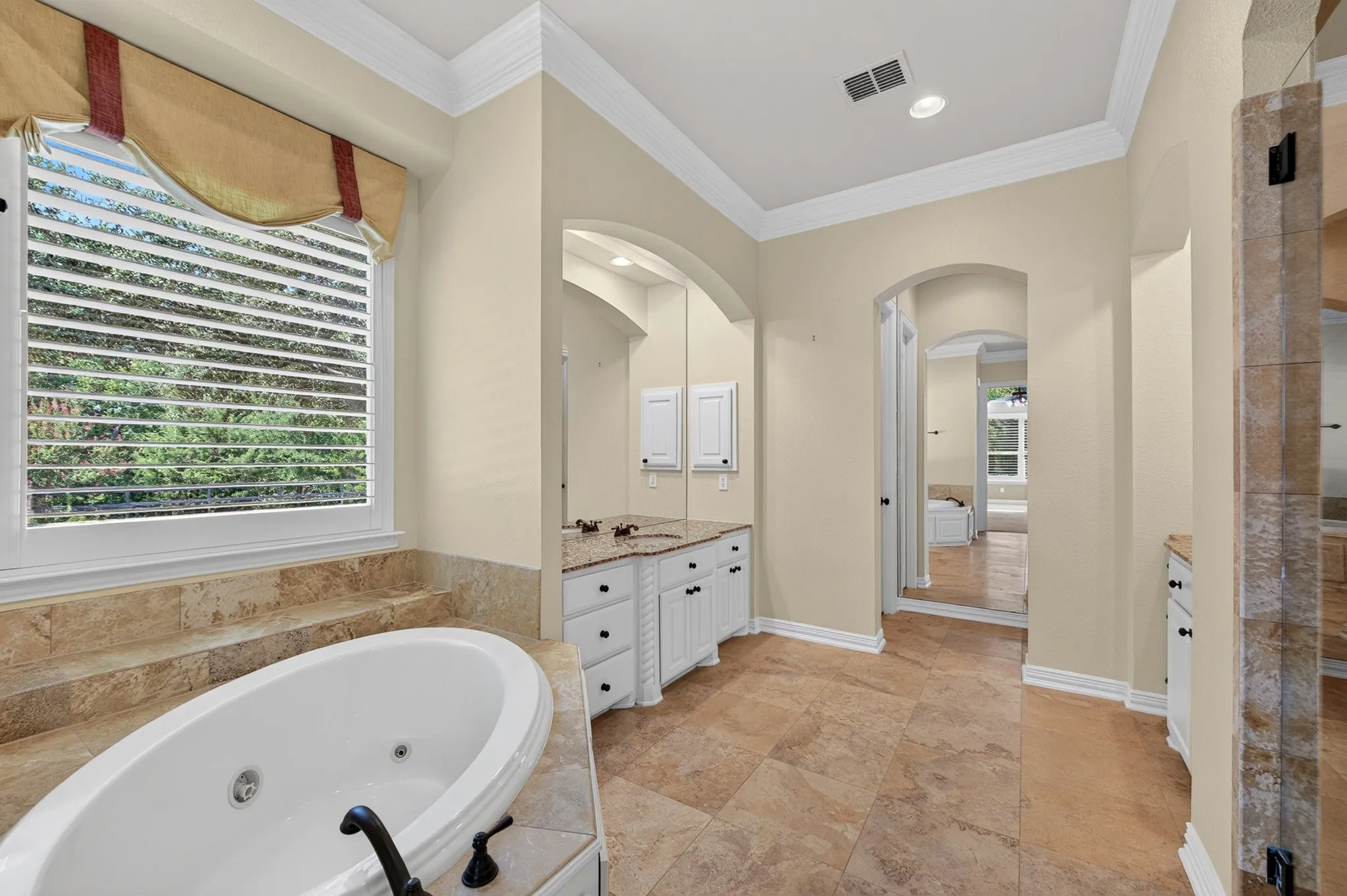 Single Family Residence For Sale in Collin County , 8572 Rochdale Court, Frisco, Texas 75035, 4 Bedroom, 4 Bathroom, 2 Garage spaces, 5,073 Sqft, built in 2006, mls#21327109, Real Estate Agent in Frisco, Homes For Sale in Collin county, Homes For Sale in Frisco, Realtor in Frisco Texas, Real Estate Brokerage Independent Realty Texas, Luminita Cordes Realtor