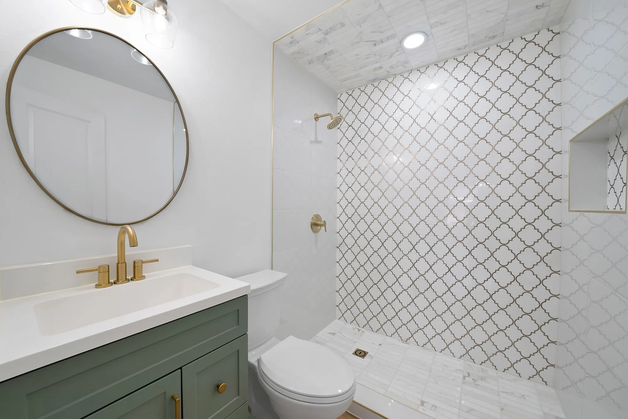 Single Family Residence For Sale in Tarrant County , 2724 E 12th Street, Fort Worth, Texas 76111, 3 Bedroom, 2 Bathroom, 1 Garage spaces, 1,092 Sqft, built in 1927, mls#21327047, Real Estate Agent in Fort Worth, Homes For Sale in Tarrant county, Homes For Sale in Fort Worth, Realtor in Fort Worth Texas, Real Estate Brokerage Independent Realty Texas, Luminita Cordes Realtor