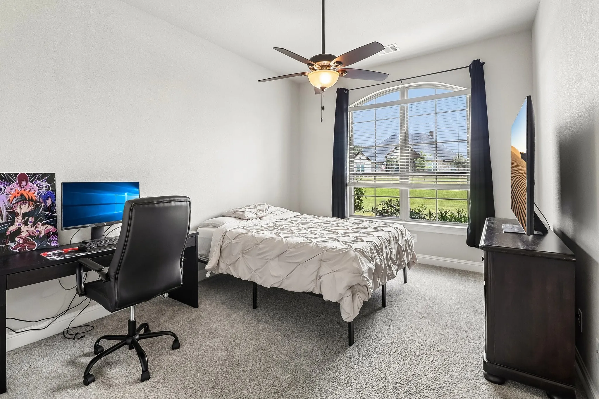 Single Family Residence For Sale in Ellis County , 1210 Bosque Lane, Midlothian, Texas 76065, 4 Bedroom, 3 Bathroom, 3 Garage spaces, 3,058 Sqft, built in 2020, mls#21327179, Real Estate Agent in Midlothian, Homes For Sale in Ellis county, Homes For Sale in Midlothian, Realtor in Midlothian Texas, Real Estate Brokerage Independent Realty Texas, Luminita Cordes Realtor