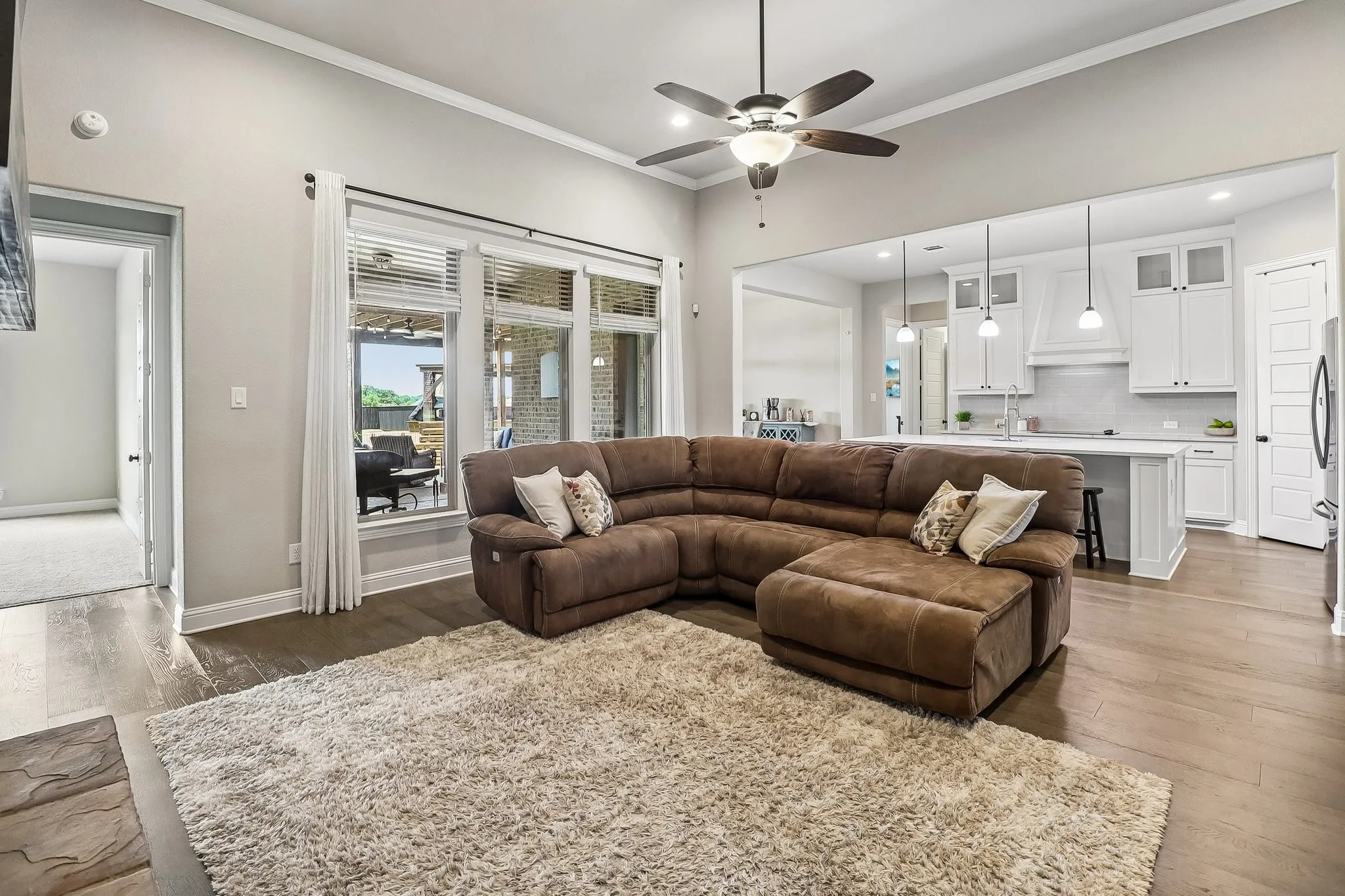 Single Family Residence For Sale in Ellis County , 1210 Bosque Lane, Midlothian, Texas 76065, 4 Bedroom, 3 Bathroom, 3 Garage spaces, 3,058 Sqft, built in 2020, mls#21327179, Real Estate Agent in Midlothian, Homes For Sale in Ellis county, Homes For Sale in Midlothian, Realtor in Midlothian Texas, Real Estate Brokerage Independent Realty Texas, Luminita Cordes Realtor