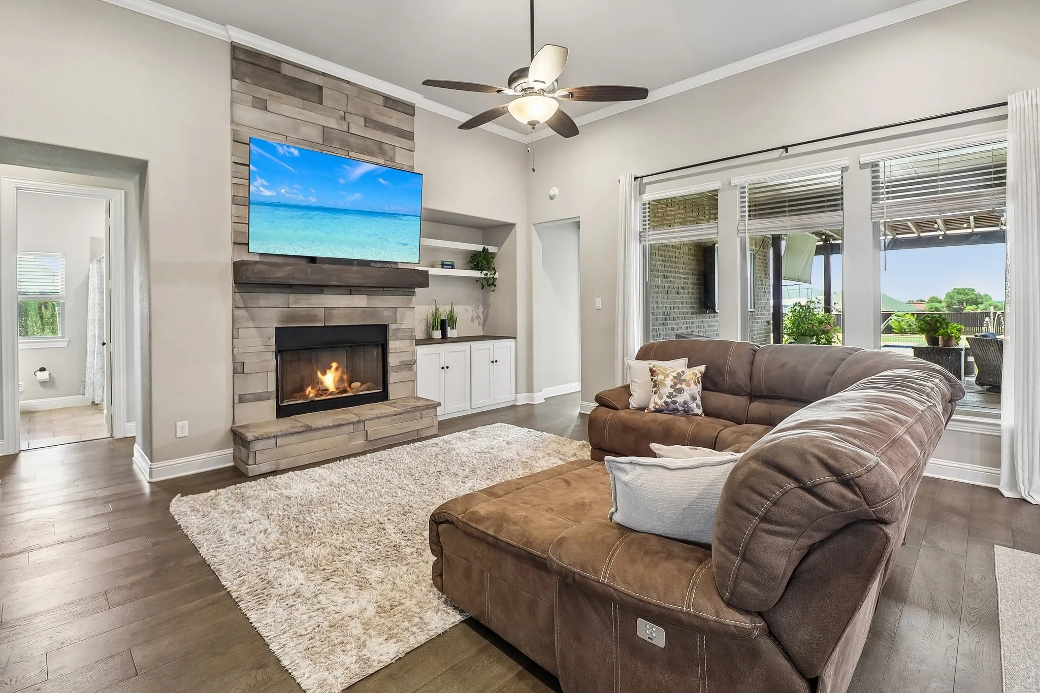 Single Family Residence For Sale in Ellis County , 1210 Bosque Lane, Midlothian, Texas 76065, 4 Bedroom, 3 Bathroom, 3 Garage spaces, 3,058 Sqft, built in 2020, mls#21327179, Real Estate Agent in Midlothian, Homes For Sale in Ellis county, Homes For Sale in Midlothian, Realtor in Midlothian Texas, Real Estate Brokerage Independent Realty Texas, Luminita Cordes Realtor