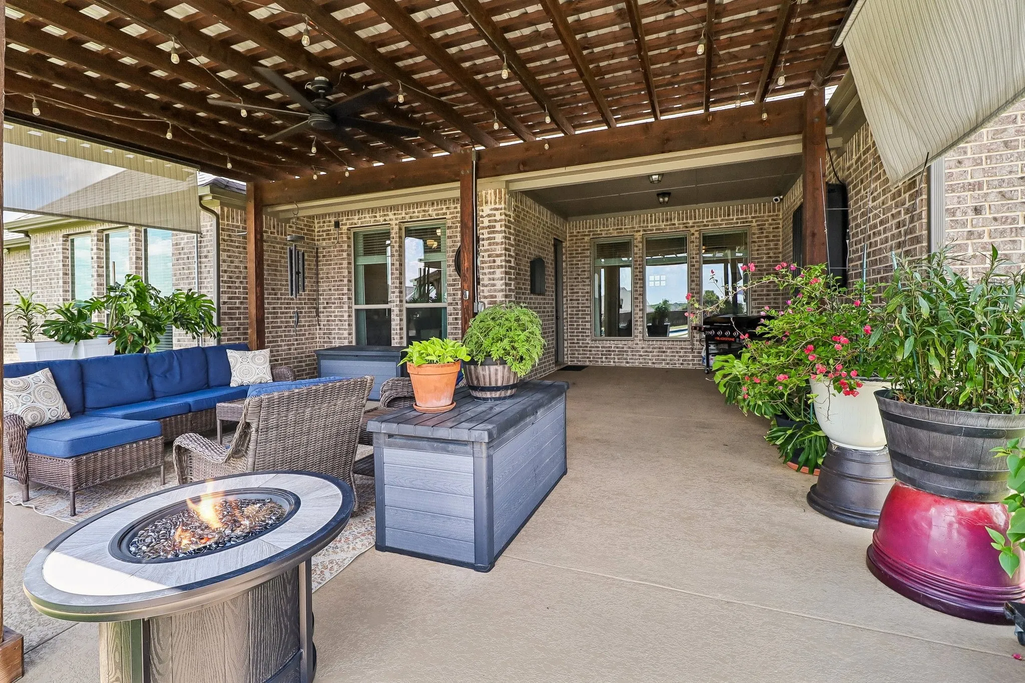Single Family Residence For Sale in Ellis County , 1210 Bosque Lane, Midlothian, Texas 76065, 4 Bedroom, 3 Bathroom, 3 Garage spaces, 3,058 Sqft, built in 2020, mls#21327179, Real Estate Agent in Midlothian, Homes For Sale in Ellis county, Homes For Sale in Midlothian, Realtor in Midlothian Texas, Real Estate Brokerage Independent Realty Texas, Luminita Cordes Realtor