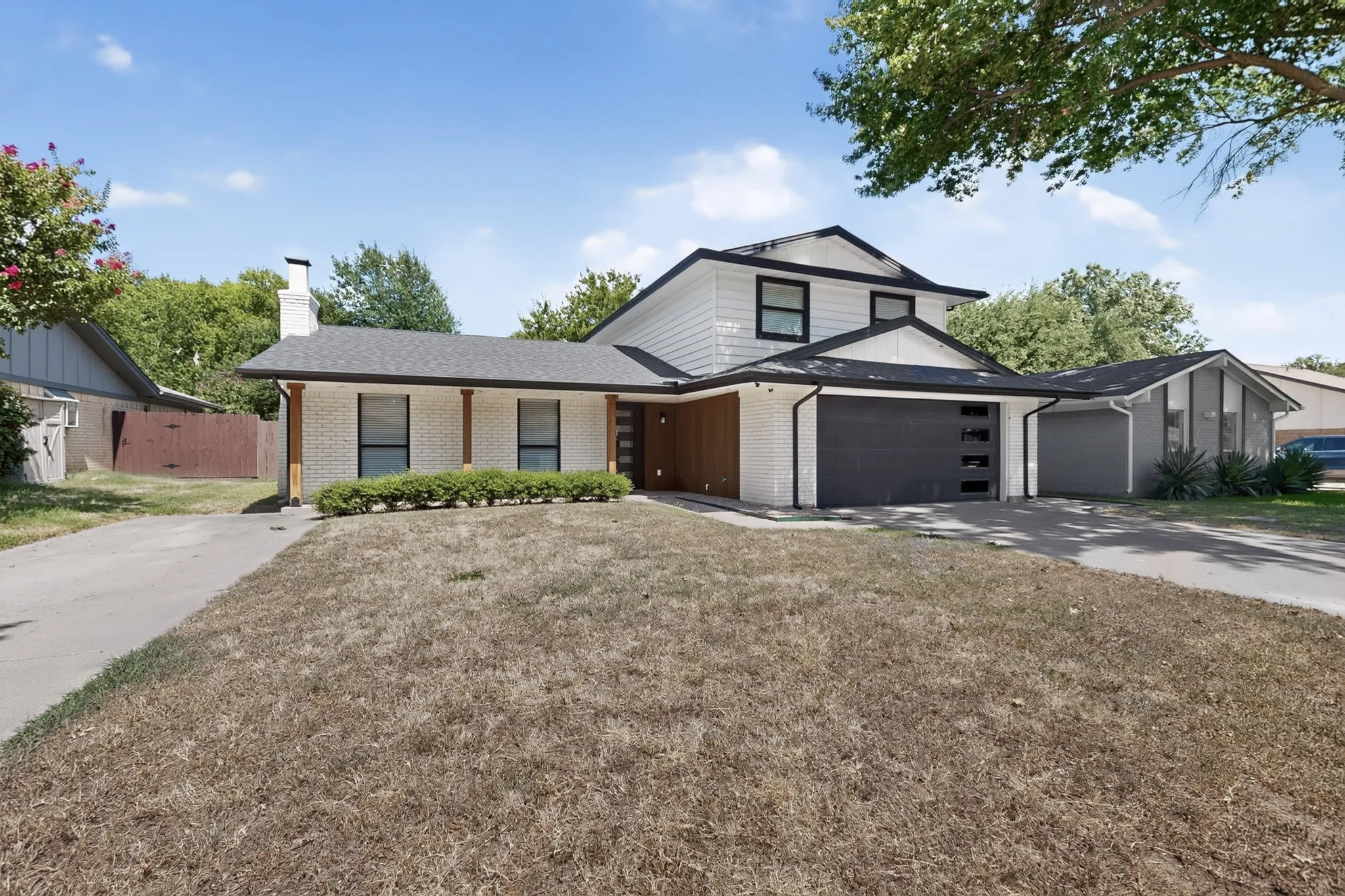 Single Family Residence For Rent in Tarrant County , 928 Columbus Court, Bedford, Texas 76022, 4 Bedroom, 3 Bathroom, 2 Garage spaces, 1,859 Sqft, built in 1974, mls#21327252, Real Estate Agent in Bedford, Homes For Rent in Tarrant county, Homes For Rent in Bedford, Realtor in Bedford Texas, Real Estate Brokerage Independent Realty Texas, Luminita Cordes Realtor