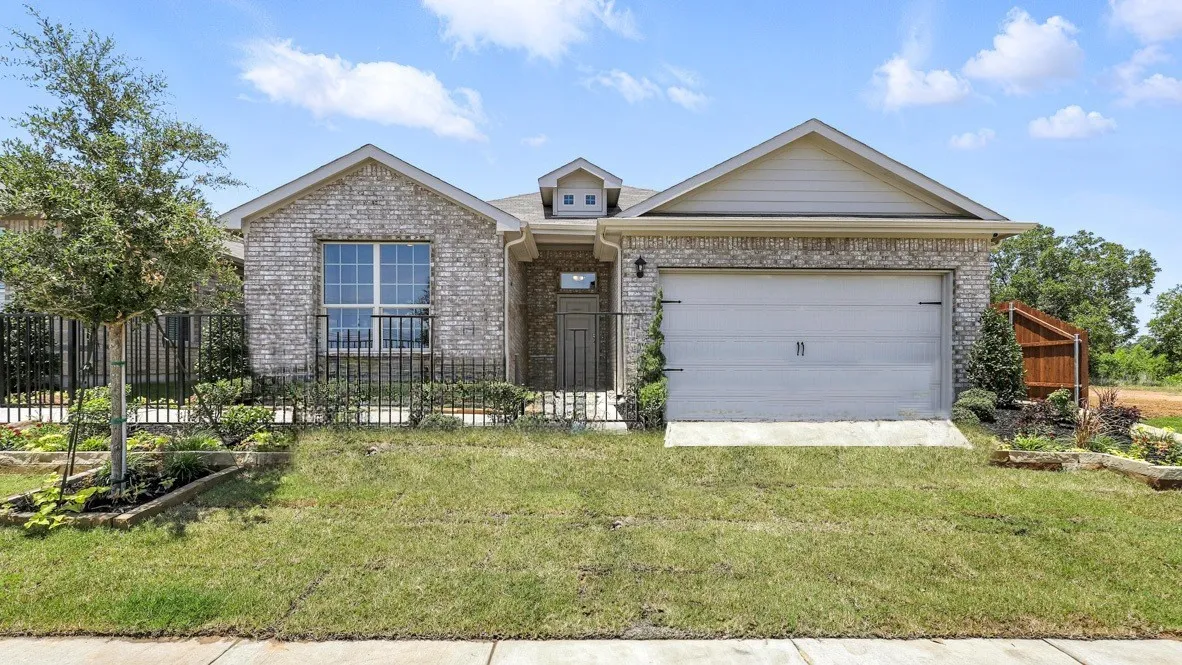 Single Family Residence For Sale in Johnson County , 360 WAYLAND Street, Keene, Texas 76059, 4 Bedroom, 2 Bathroom, 2 Garage spaces, 1,773 Sqft, built in 2025, mls#21324664, Real Estate Agent in Keene, Homes For Sale in Johnson county, Homes For Sale in Keene, Realtor in Keene Texas, Real Estate Brokerage Independent Realty Texas, Luminita Cordes Realtor