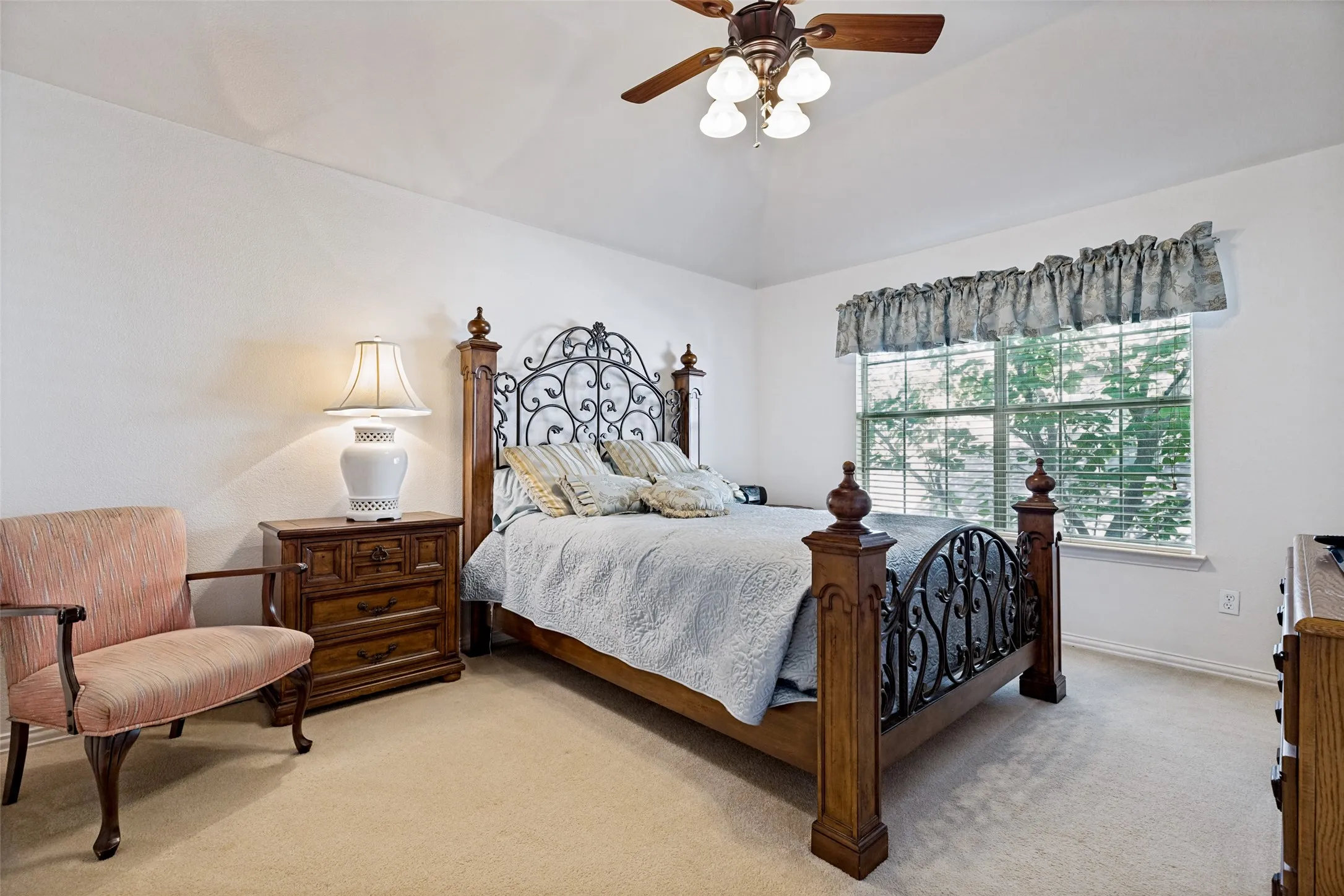 Single Family Residence For Sale in Collin County , 1412 Greenbriar Drive, Allen, Texas 75013, 4 Bedroom, 4 Bathroom, 3 Garage spaces, 3,739 Sqft, built in 1998, mls#21325827, Real Estate Agent in Allen, Homes For Sale in Collin county, Homes For Sale in Allen, Realtor in Allen Texas, Real Estate Brokerage Independent Realty Texas, Luminita Cordes Realtor